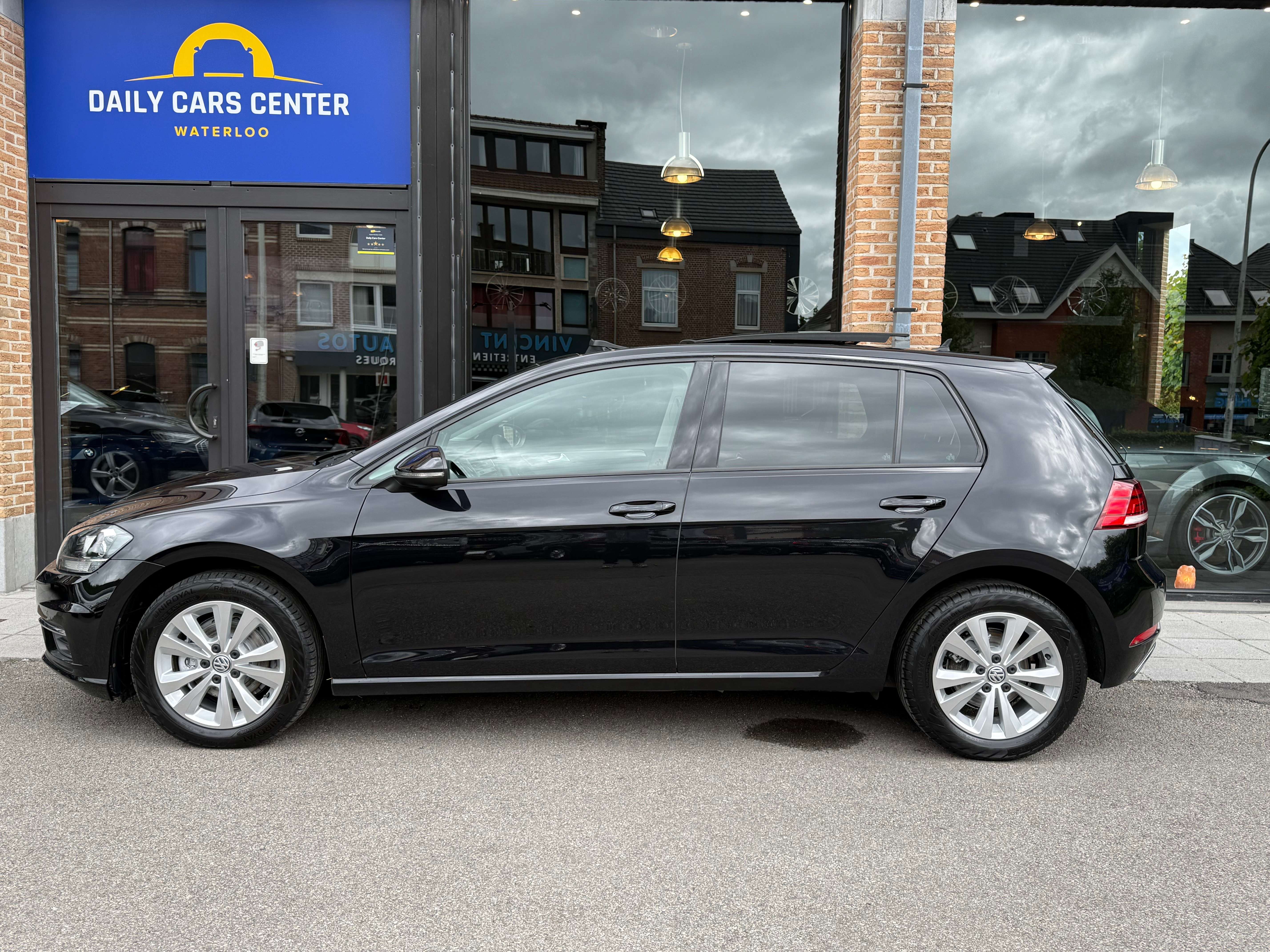 Volkswagen Golf 1.0 TSI Comfortline Pano I CarPlay I ACC I Cam I Navi