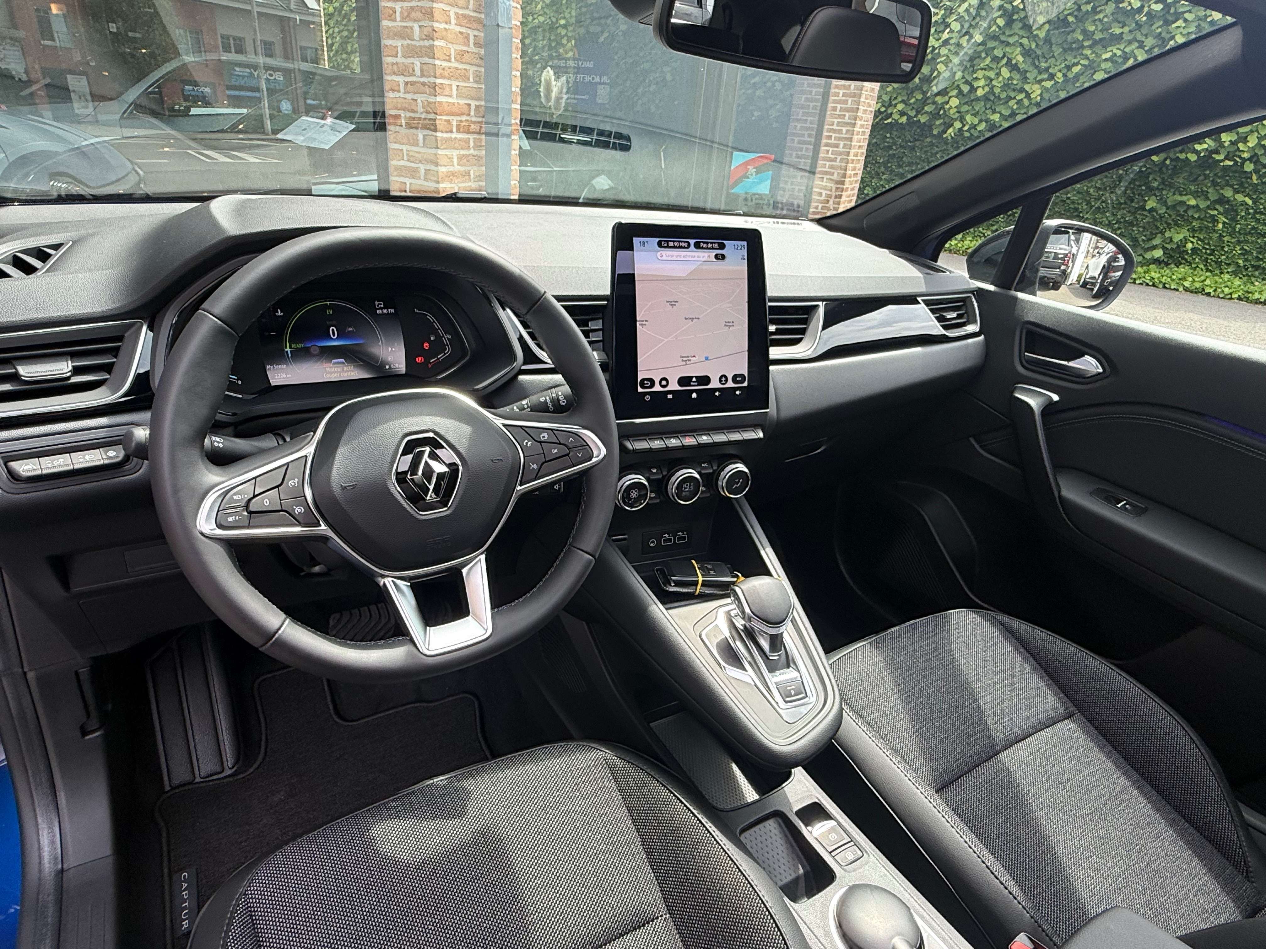 Renault Captur 1.6 E-TECH hybrid HEV I Cam I CarPlay I Pano I Navi