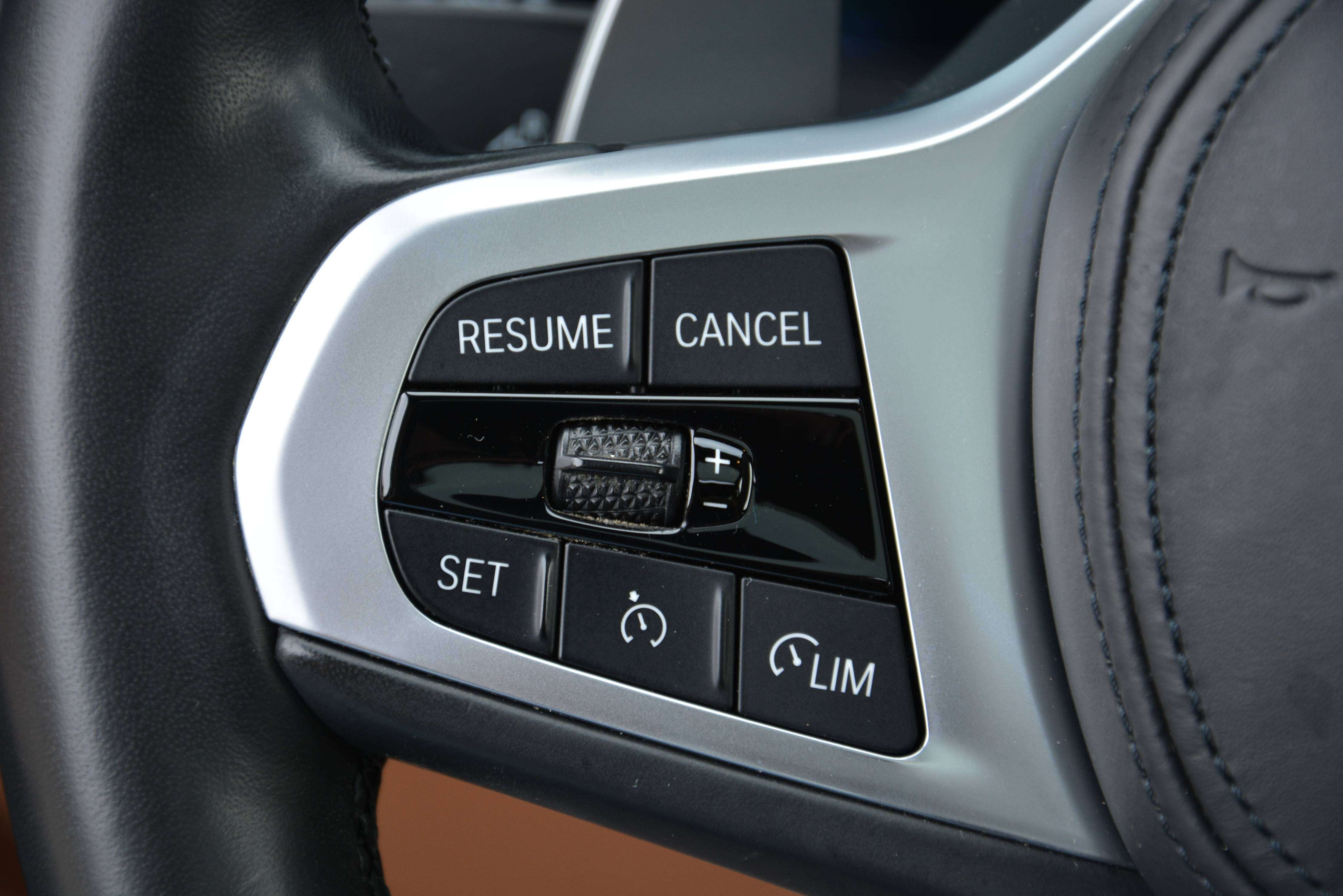BMW 330 e M-performance/M-Seats/Pano/360°cam