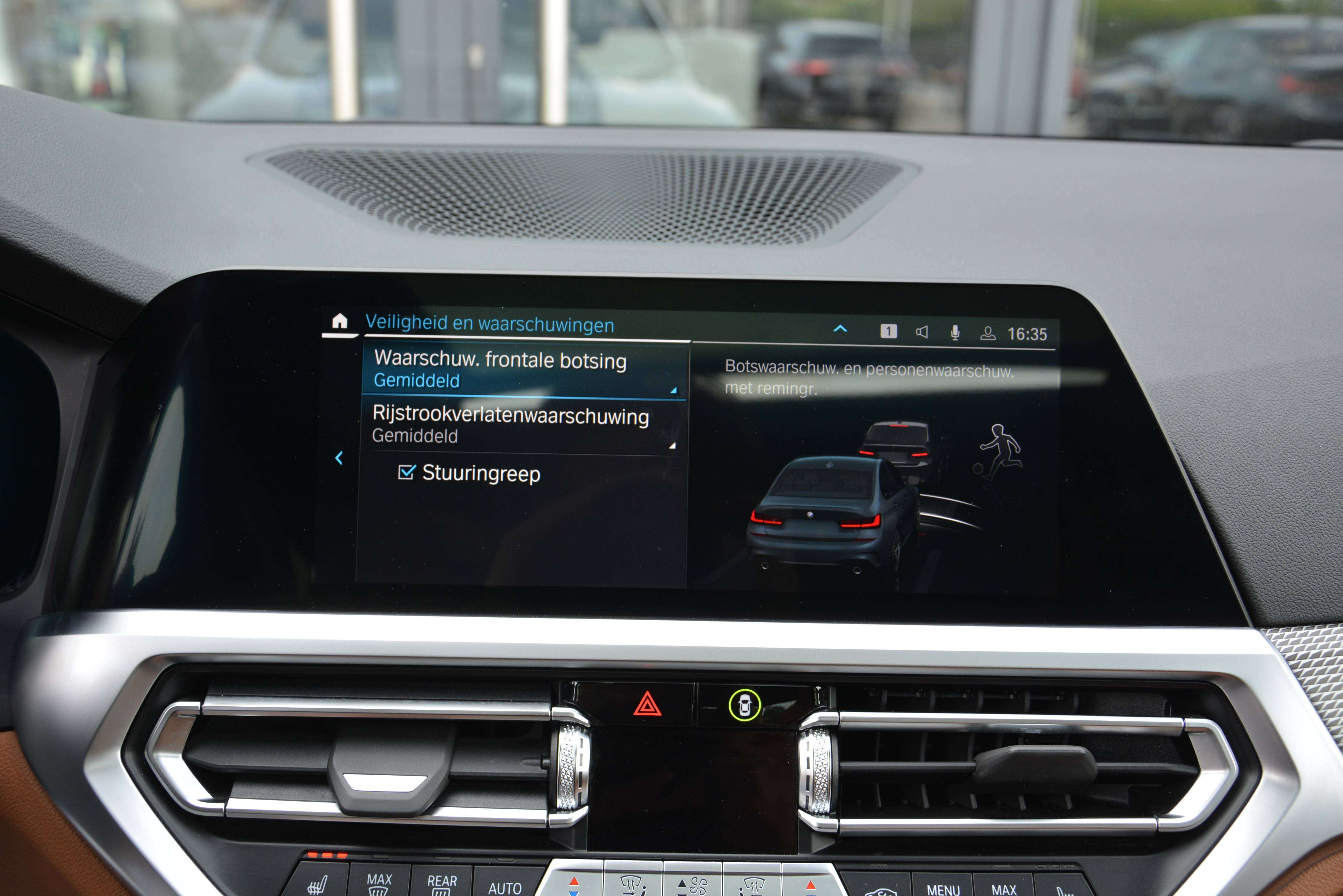 BMW 330 e M-performance/M-Seats/Pano/360°cam