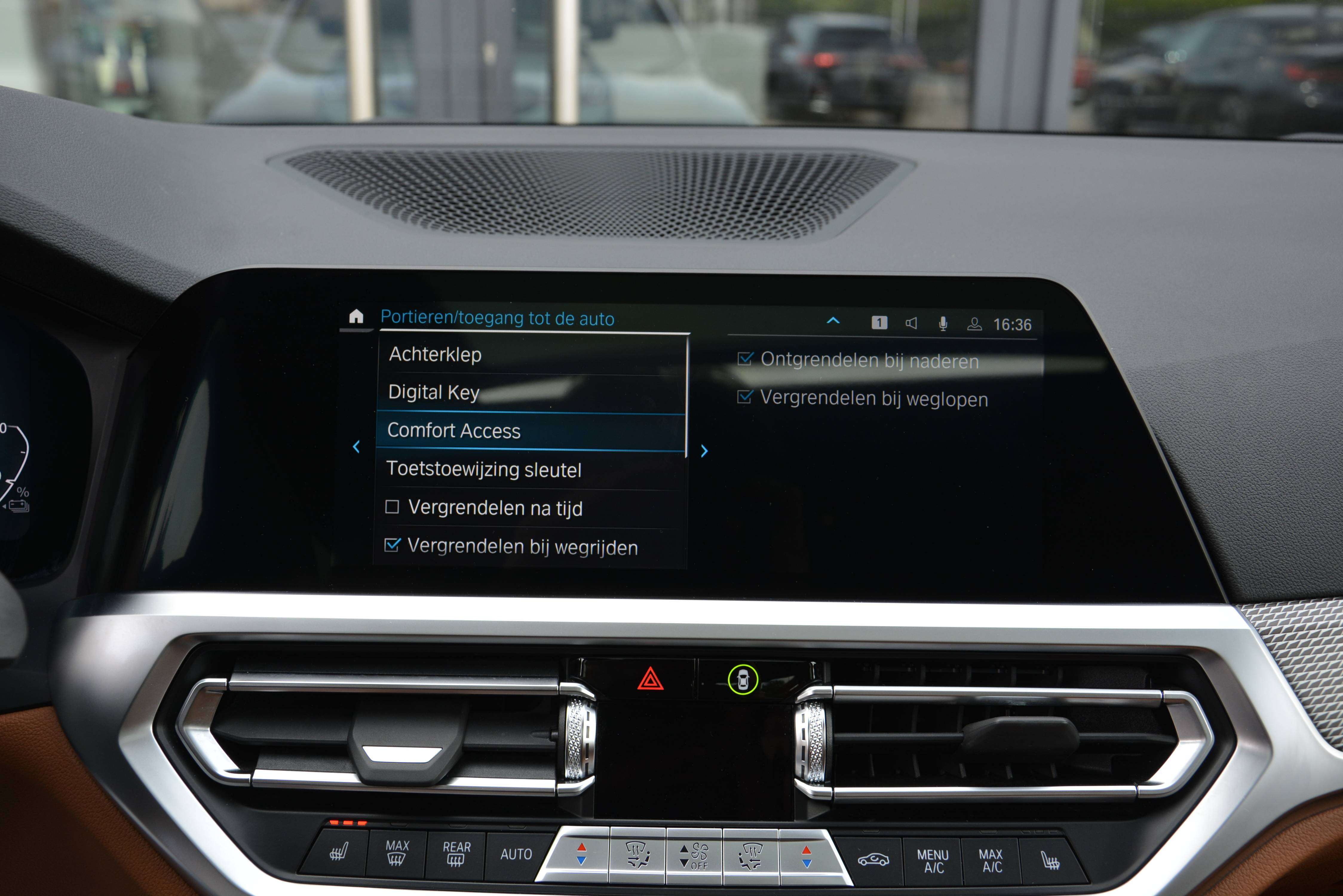 BMW 330 e M-performance/M-Seats/Pano/360°cam