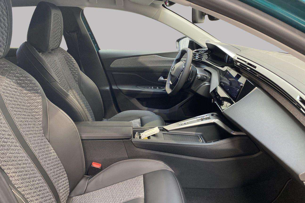 Peugeot 308 ALLURE * New Model!