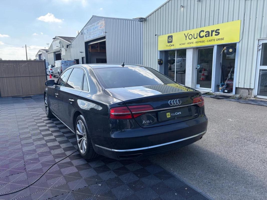 Audi A8 3.0 TDI 260 CH 2 EME MAIN - MOTEUR A CHAINE QUATTRO TOIT OUVRANT RADAR DE RECUL GPS