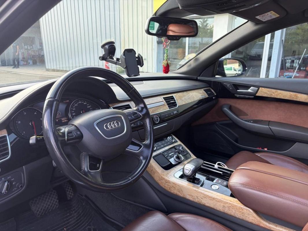 Audi A8 3.0 TDI 260 CH 2 EME MAIN - MOTEUR A CHAINE QUATTRO TOIT OUVRANT RADAR DE RECUL GPS