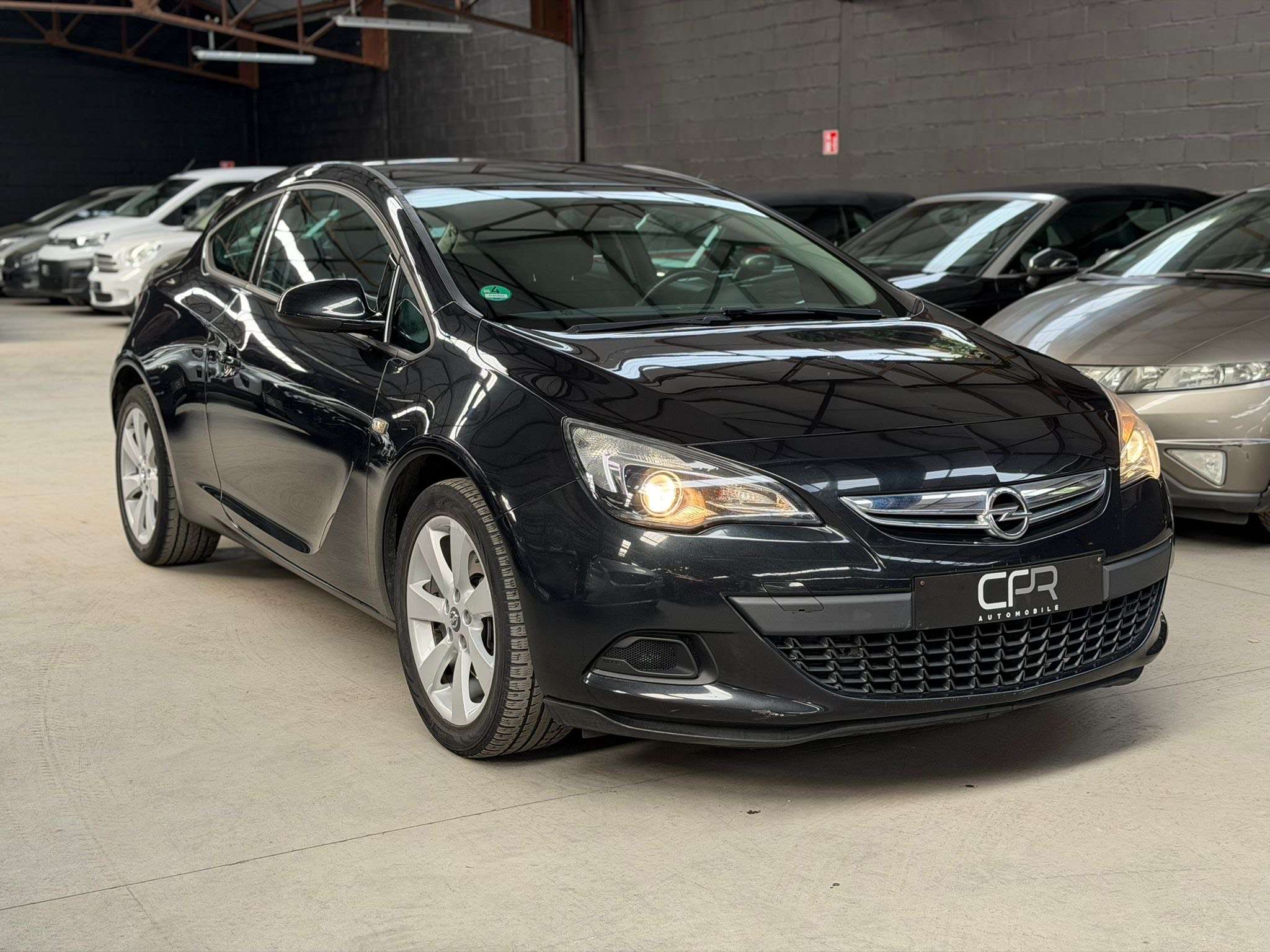 Opel Astra GTC 1.4i * GPS * CLIM * BLUETOOTH * RADAR AR * CRUISE * GARANTIE