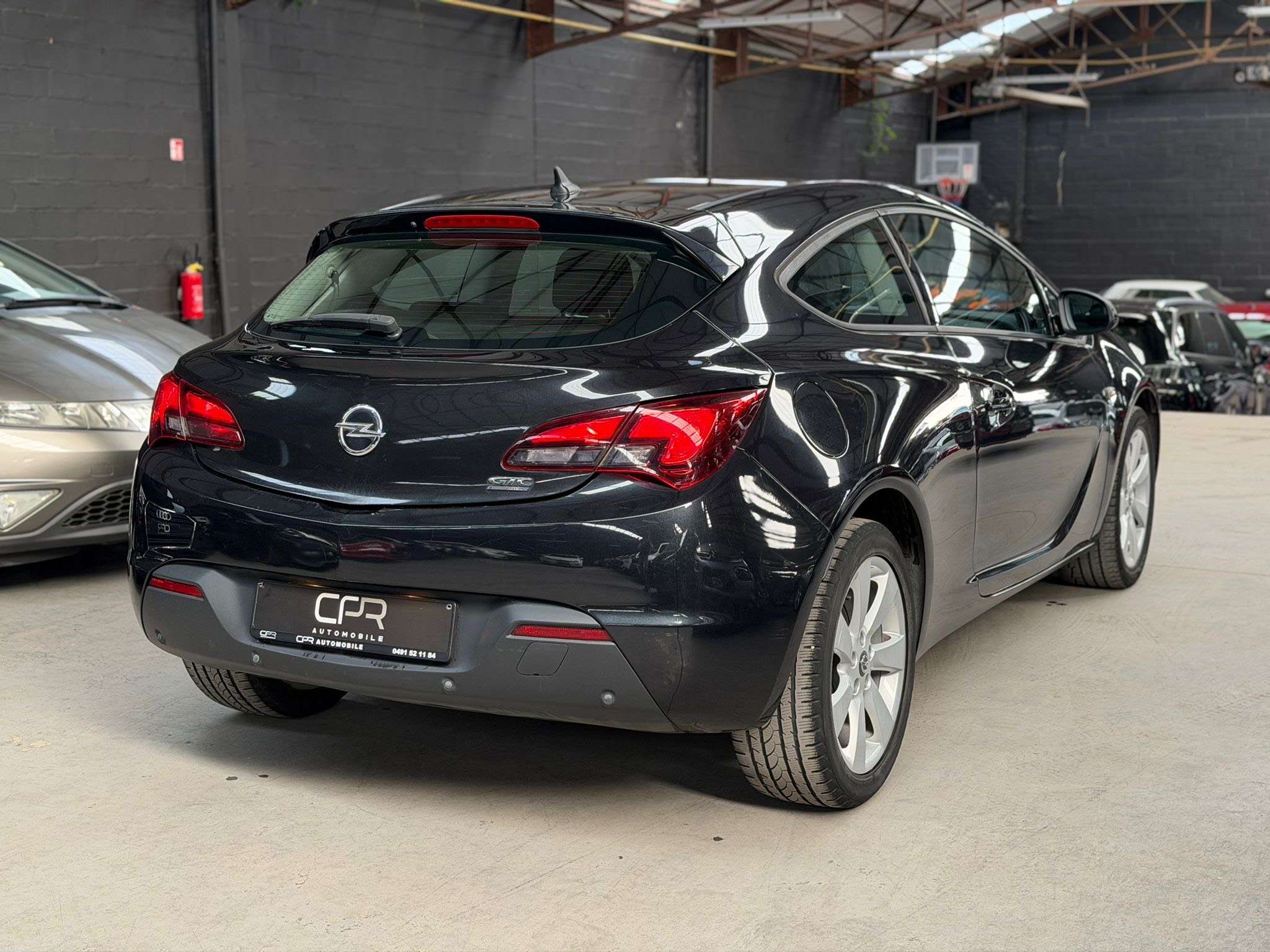 Opel Astra GTC 1.4i * GPS * CLIM * BLUETOOTH * RADAR AR * CRUISE * GARANTIE