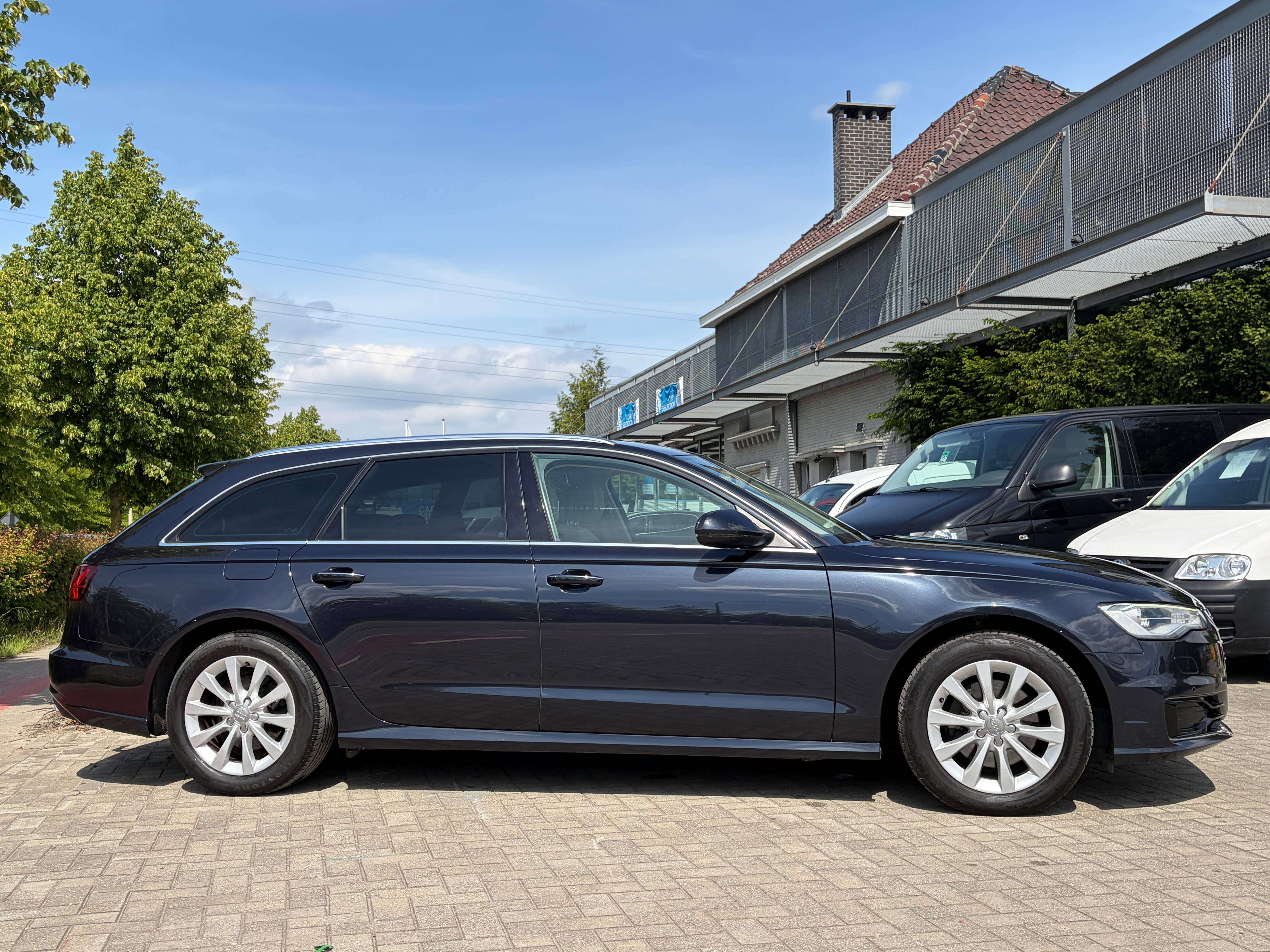 Audi A6 *BOÎTE PROBLEEM* Avant 2.0tdi ultra S-tronic Exclusive Line, Leder,Camera