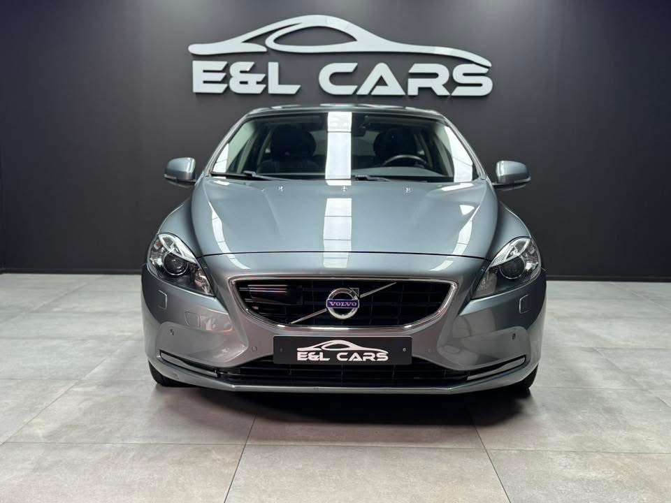 Volvo V40 V40 2.0 D2 **12 mois de garantie**