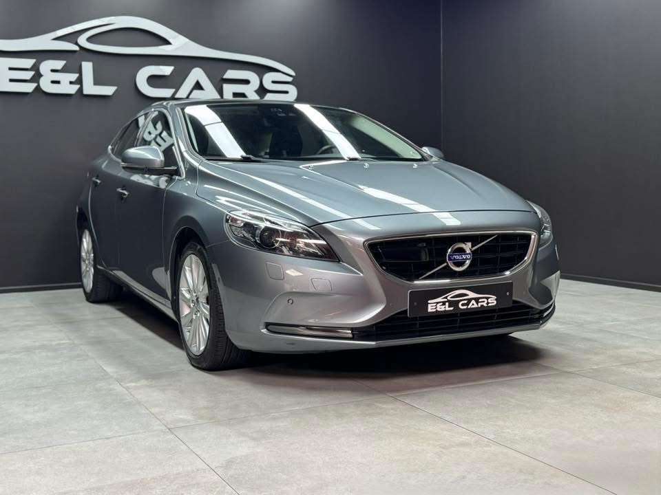 Volvo V40 V40 2.0 D2 **12 mois de garantie**