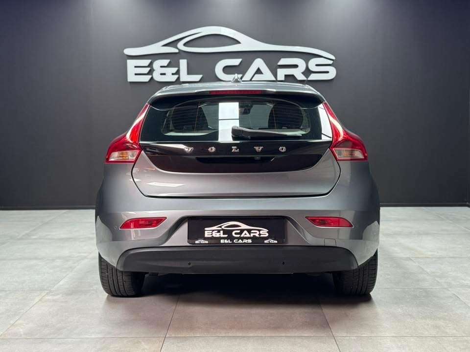 Volvo V40 V40 2.0 D2 **12 mois de garantie**