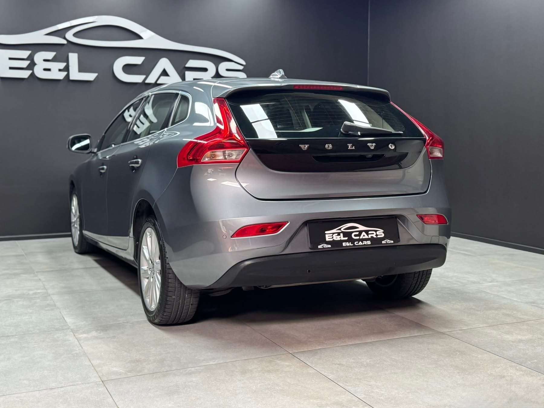 Volvo V40 V40 2.0 D2 **12 mois de garantie**