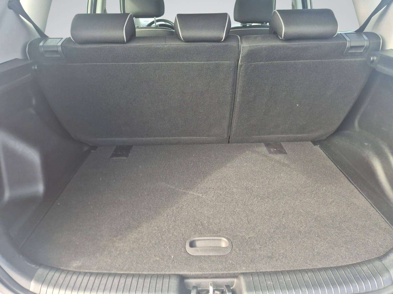 Kia Venga 1.4i Fusion ISG EcoDynamics / 55.906 km ! / Clim Auto / Capteurs Arrière / Garantie 12 mois