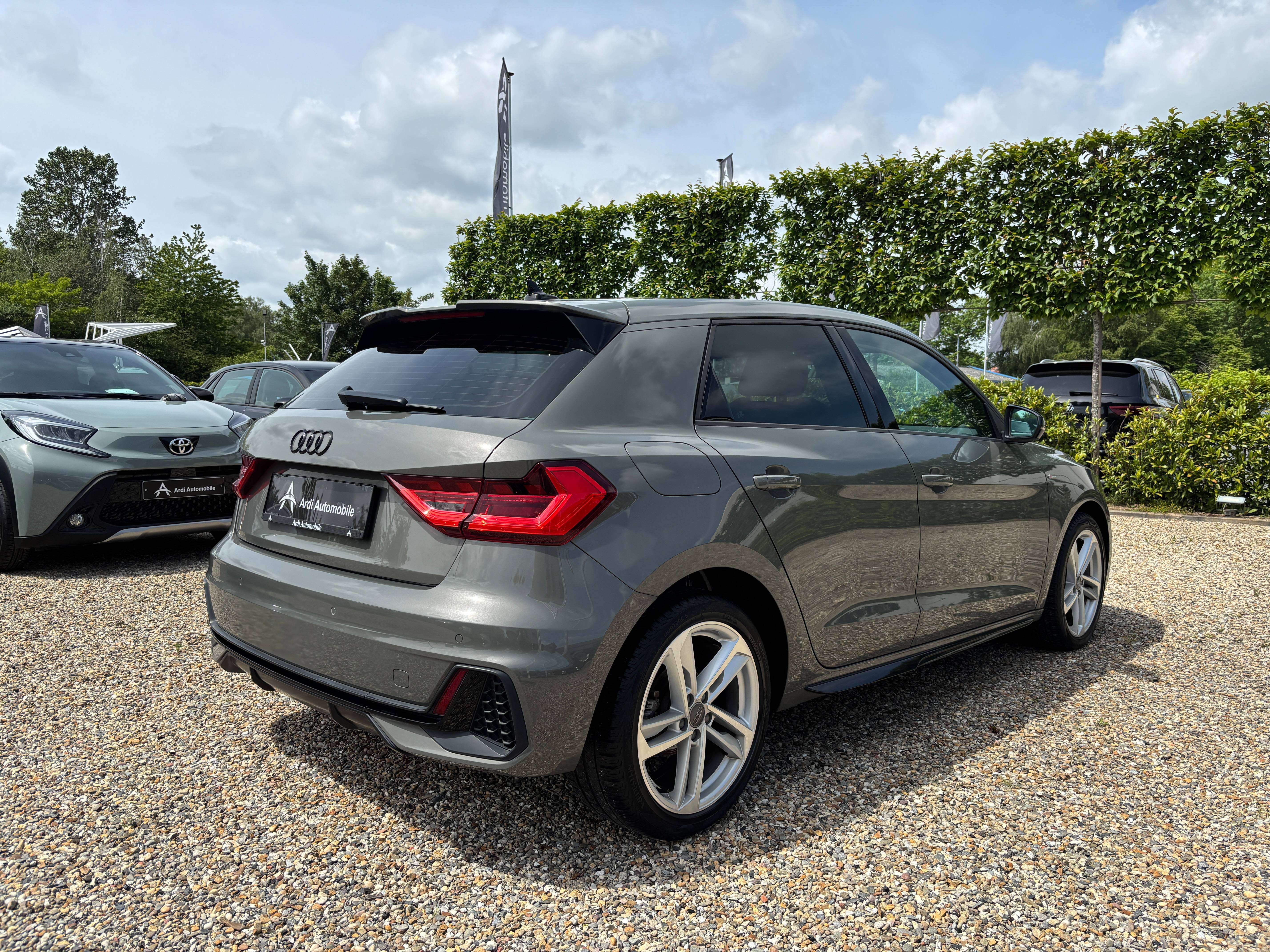 Audi A1 Sportback 1.0 TFSI *S Line*CARPLAY*CAPTEUR AV+AR*GARANTIE*