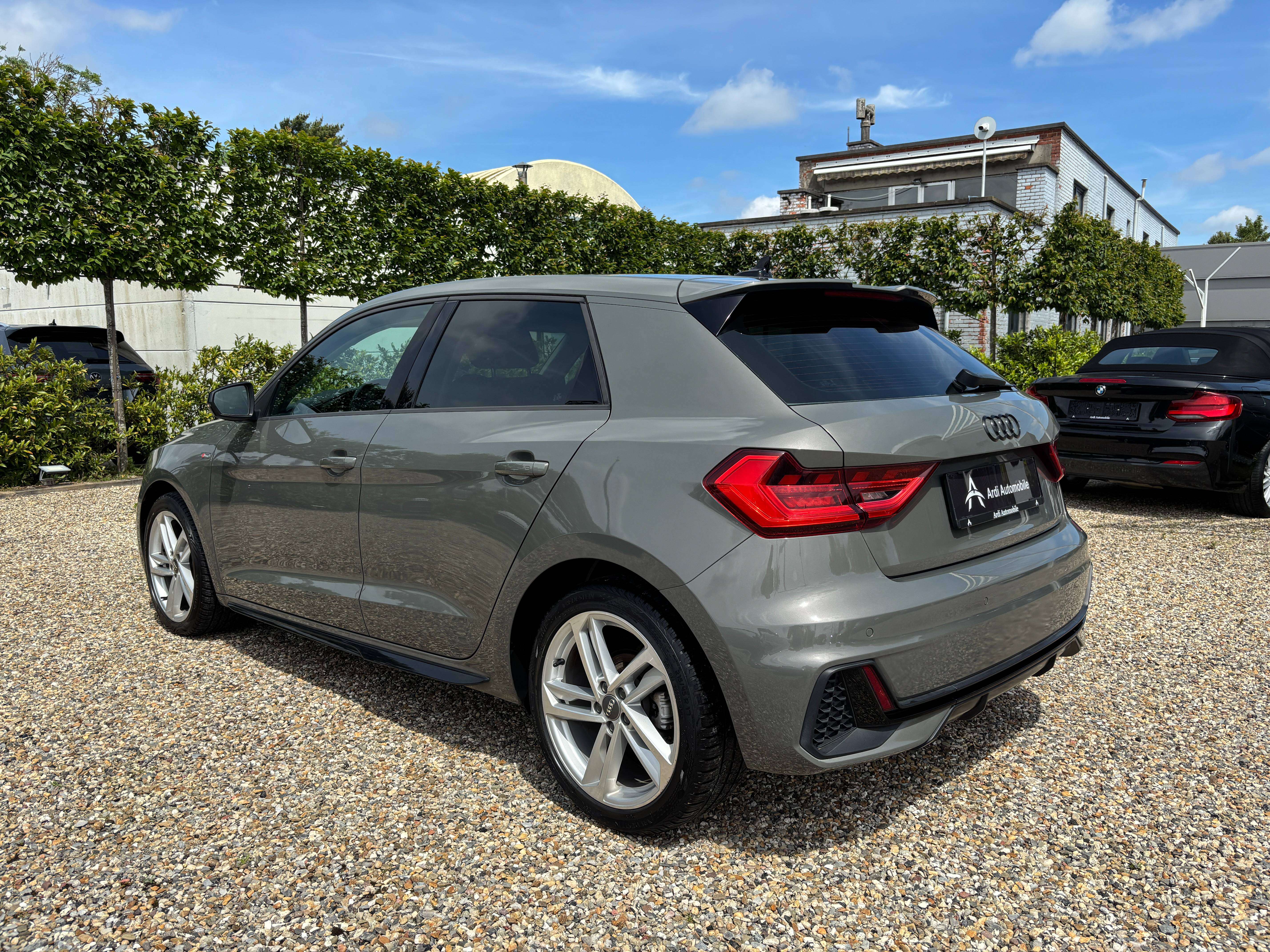 Audi A1 Sportback 1.0 TFSI *S Line*CARPLAY*CAPTEUR AV+AR*GARANTIE*