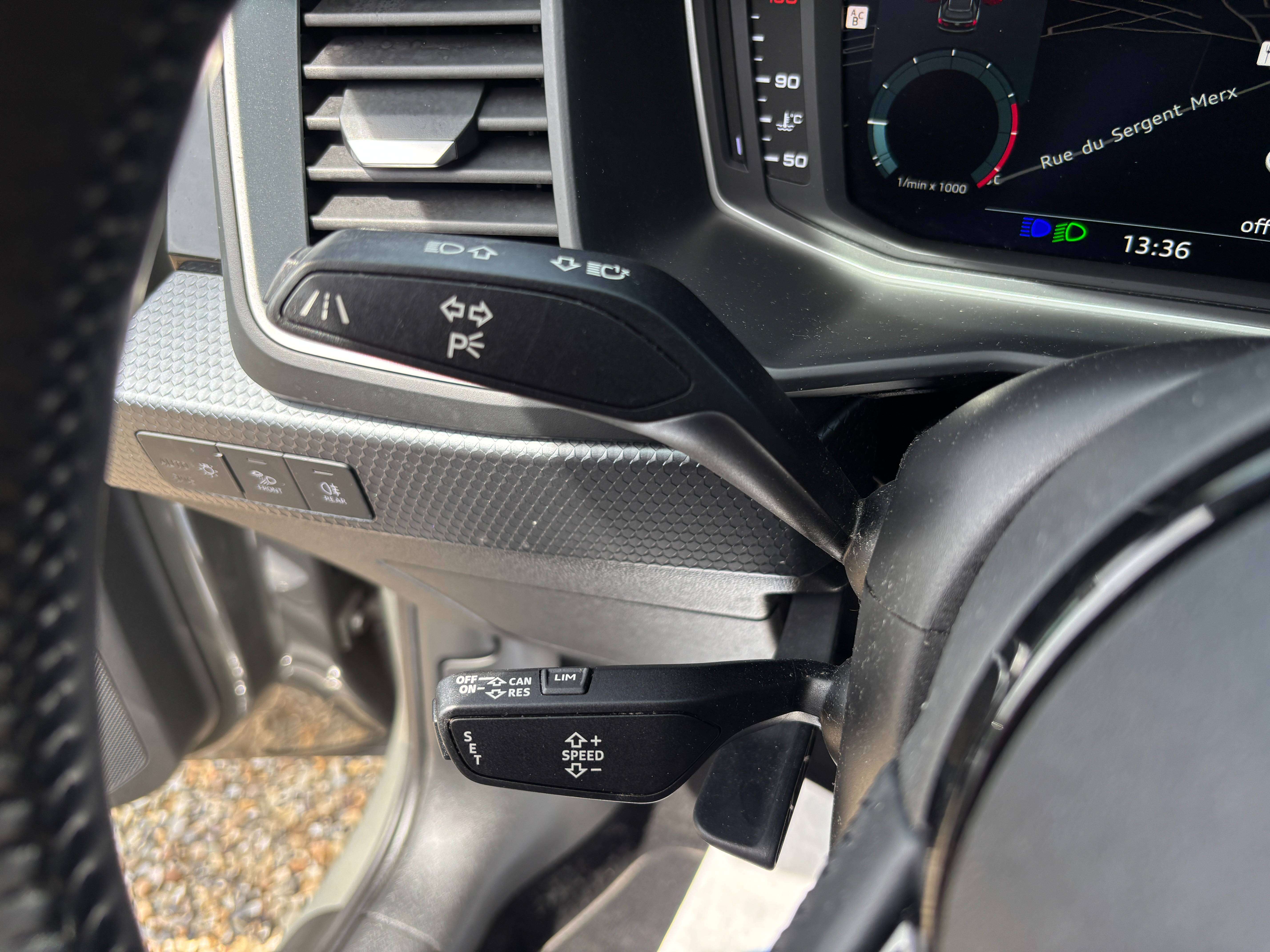 Audi A1 Sportback 1.0 TFSI *S Line*CARPLAY*CAPTEUR AV+AR*GARANTIE*