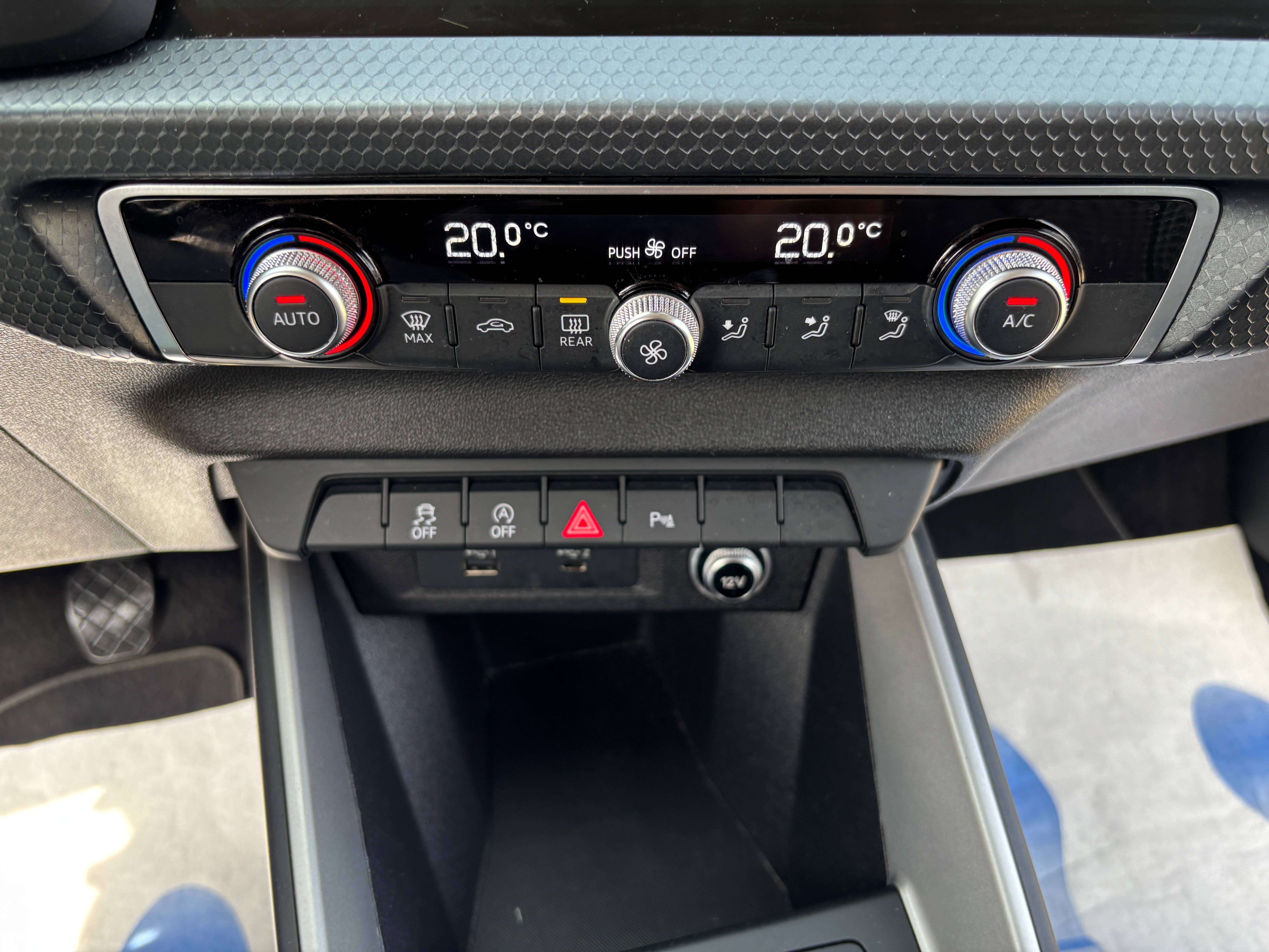 Audi A1 Sportback 1.0 TFSI *S Line*CARPLAY*CAPTEUR AV+AR*GARANTIE*