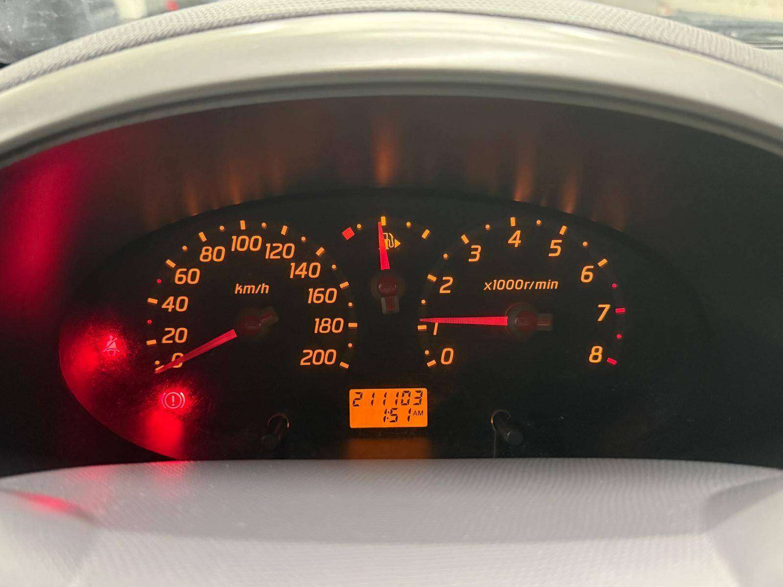 Nissan Micra Micra 1.0i 16v Visia