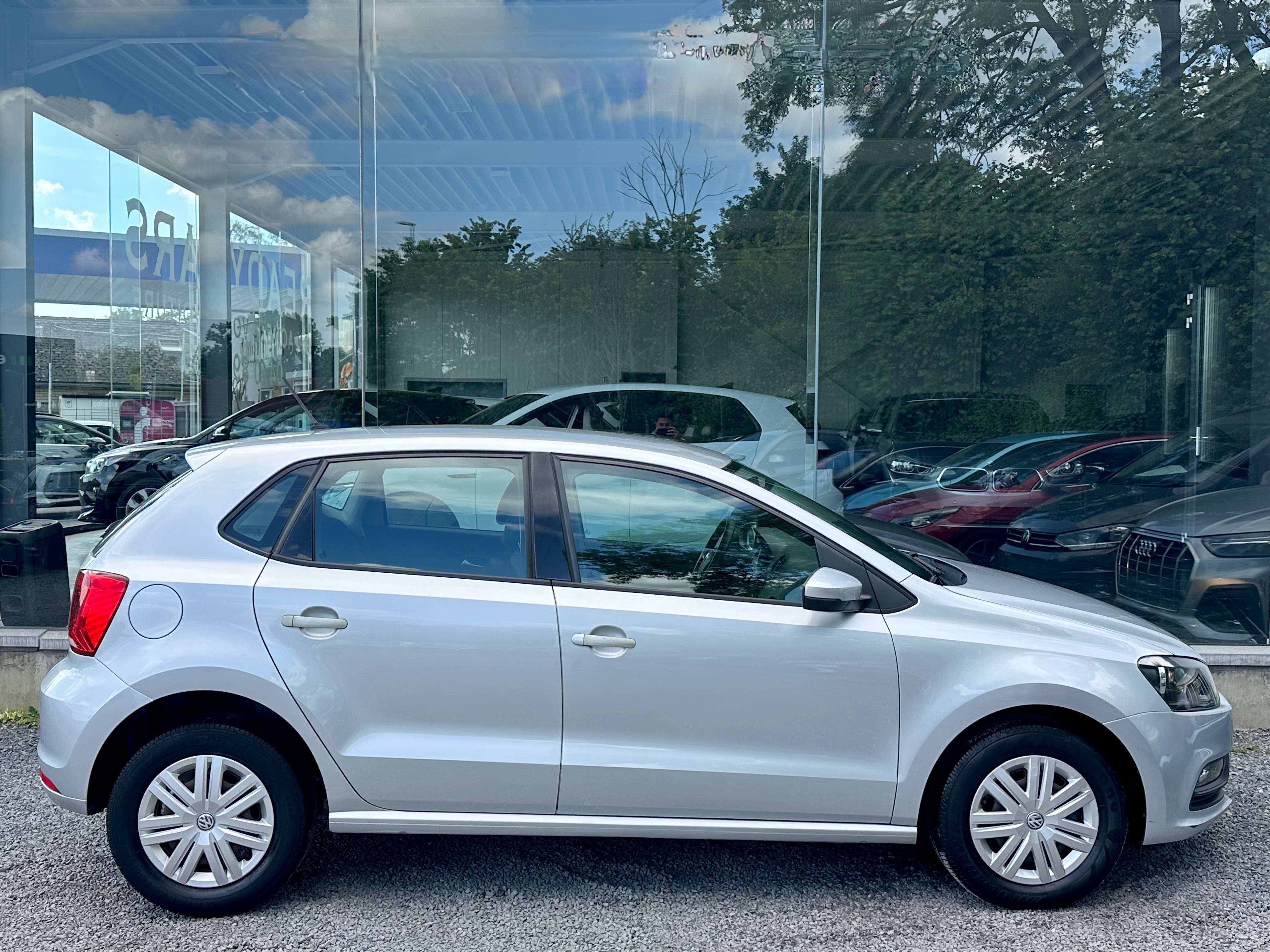 Volkswagen Polo 1.0*5 PORTES*1ER MAIN*EURO 6*AIRCO*ECRAN*GARANTIE