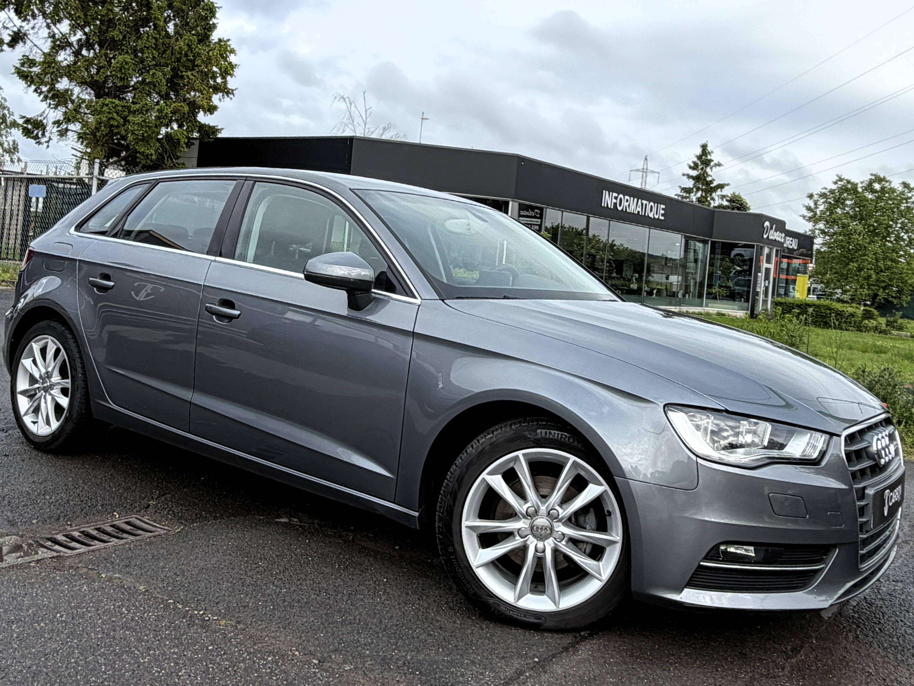 Audi A3 Sportback 1.6 TDi Ambition pack SPORT/NAVI MMI/SIEGES SPORT/DRIVE SELECT/BLUETOOTH