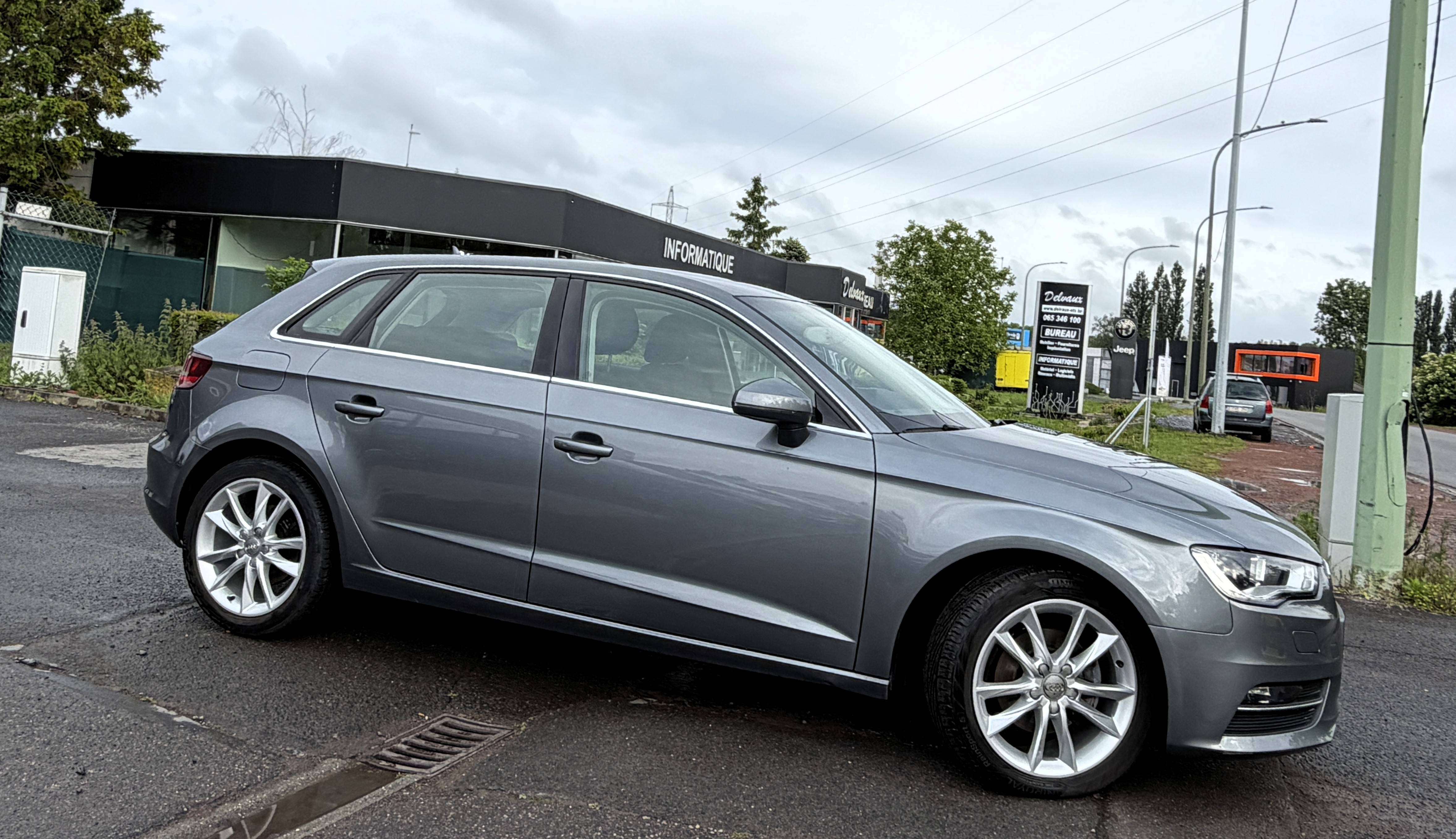 Audi A3 Sportback 1.6 TDi Ambition pack SPORT/NAVI MMI/SIEGES SPORT/DRIVE SELECT/BLUETOOTH