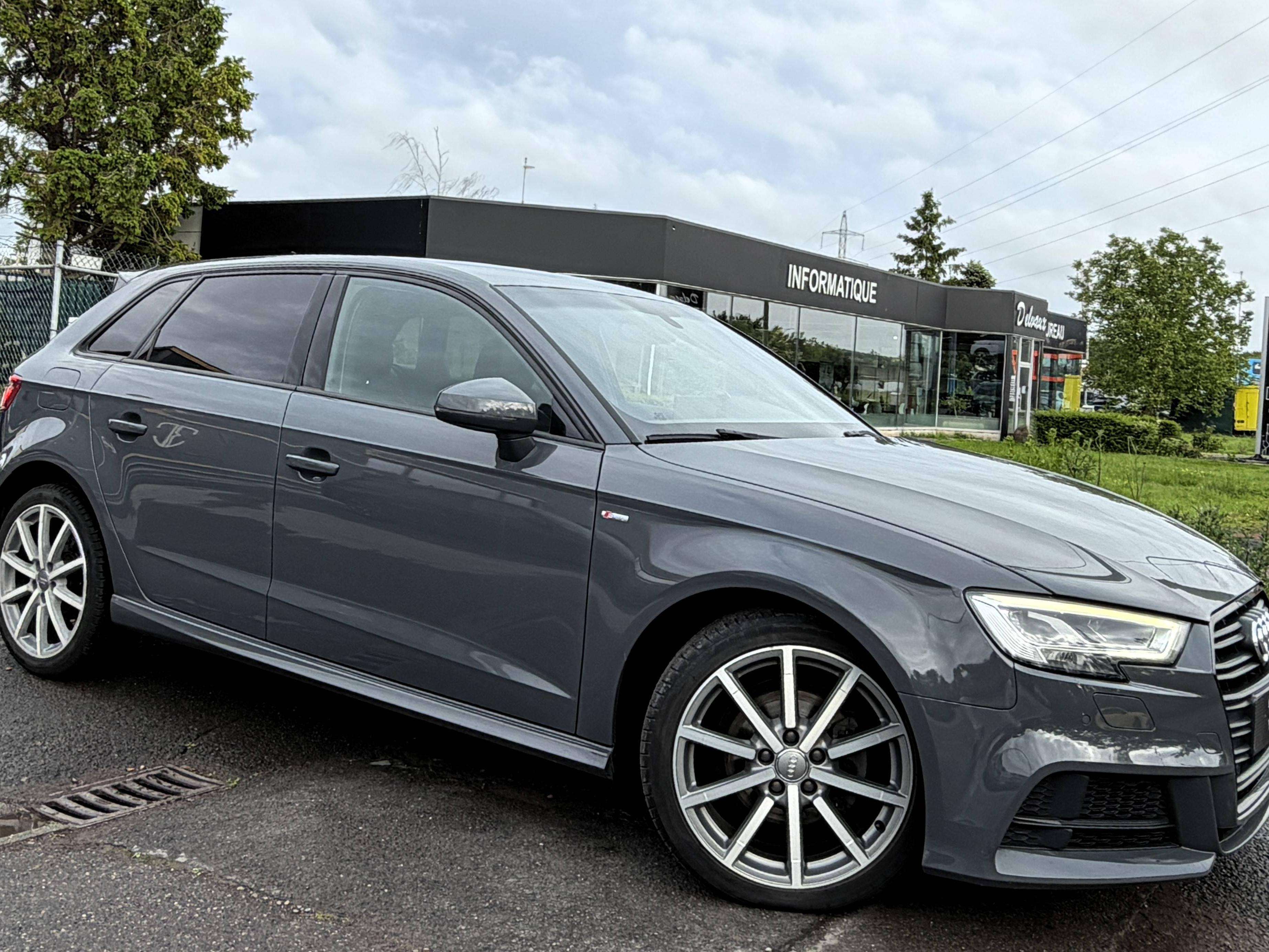Audi A3 Sportback 30 TDi S-Line Sport Edition CUIR/COCKPIT/FULL LED/NAVI/CARPLAY
