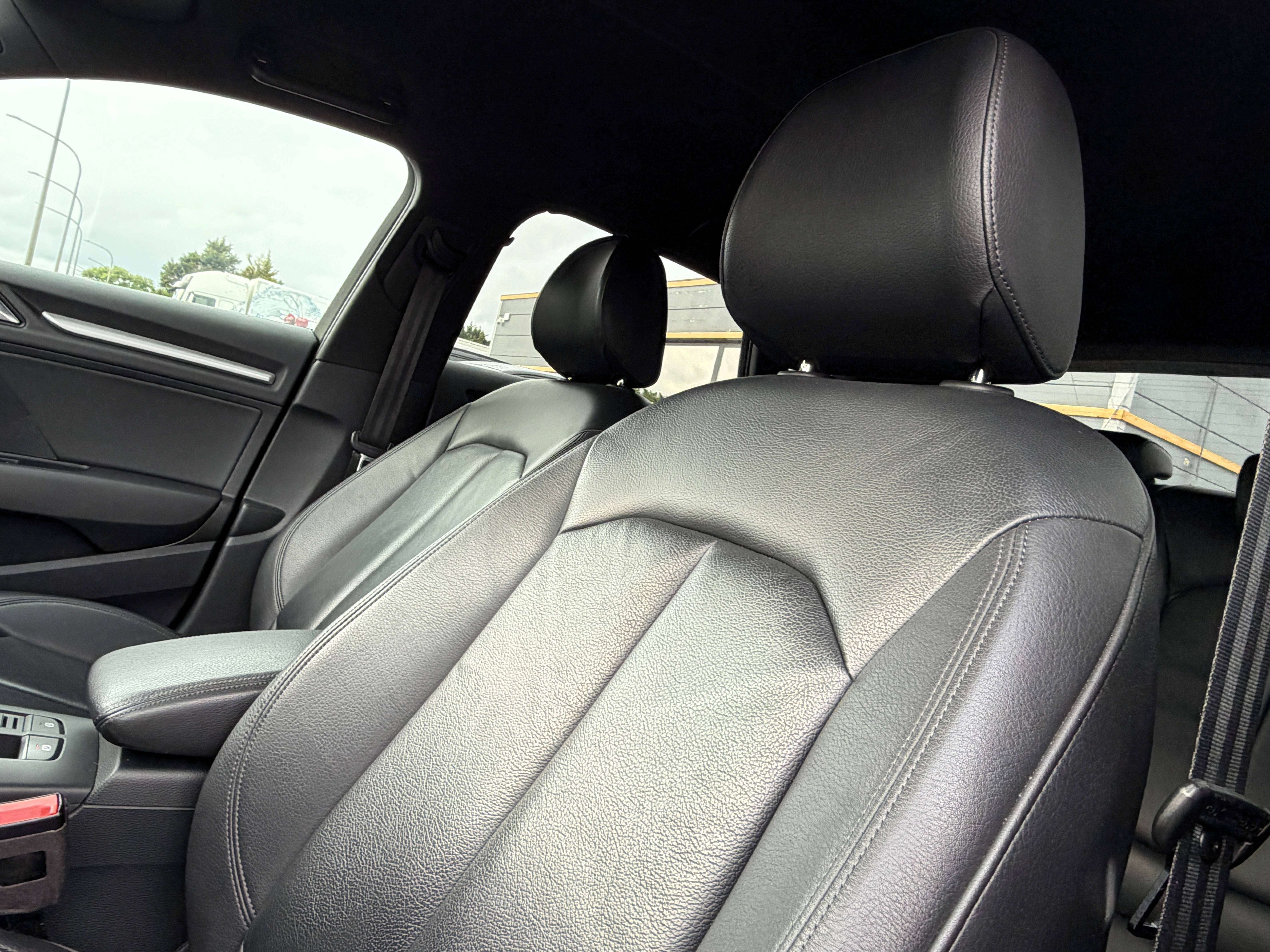 Audi A3 Sportback 30 TDi S-Line Sport Edition CUIR/COCKPIT/FULL LED/NAVI/CARPLAY