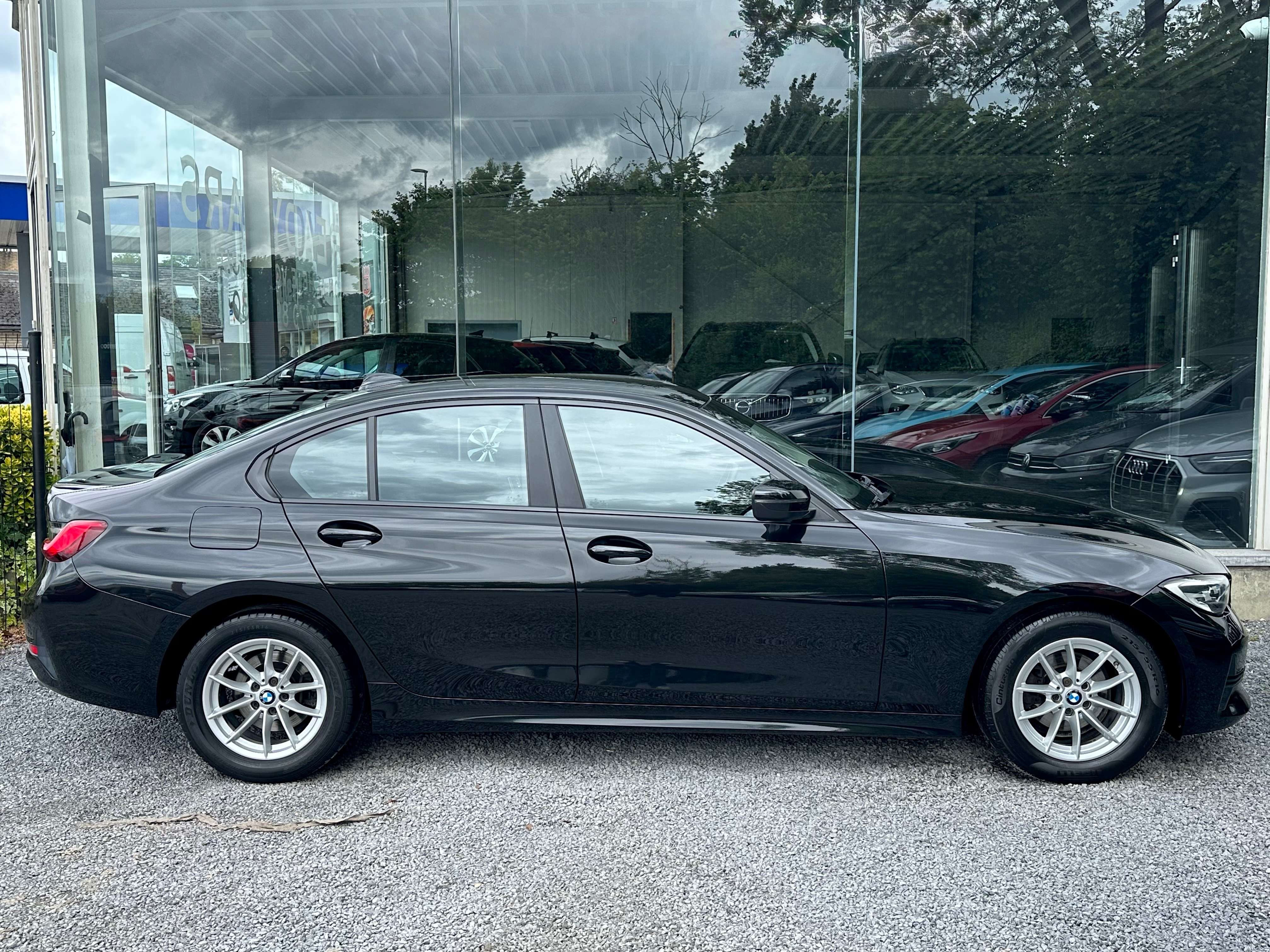 BMW 318 2.0*BERLINE*NEW MODEL*EURO 6D*CARNET BMW*LED