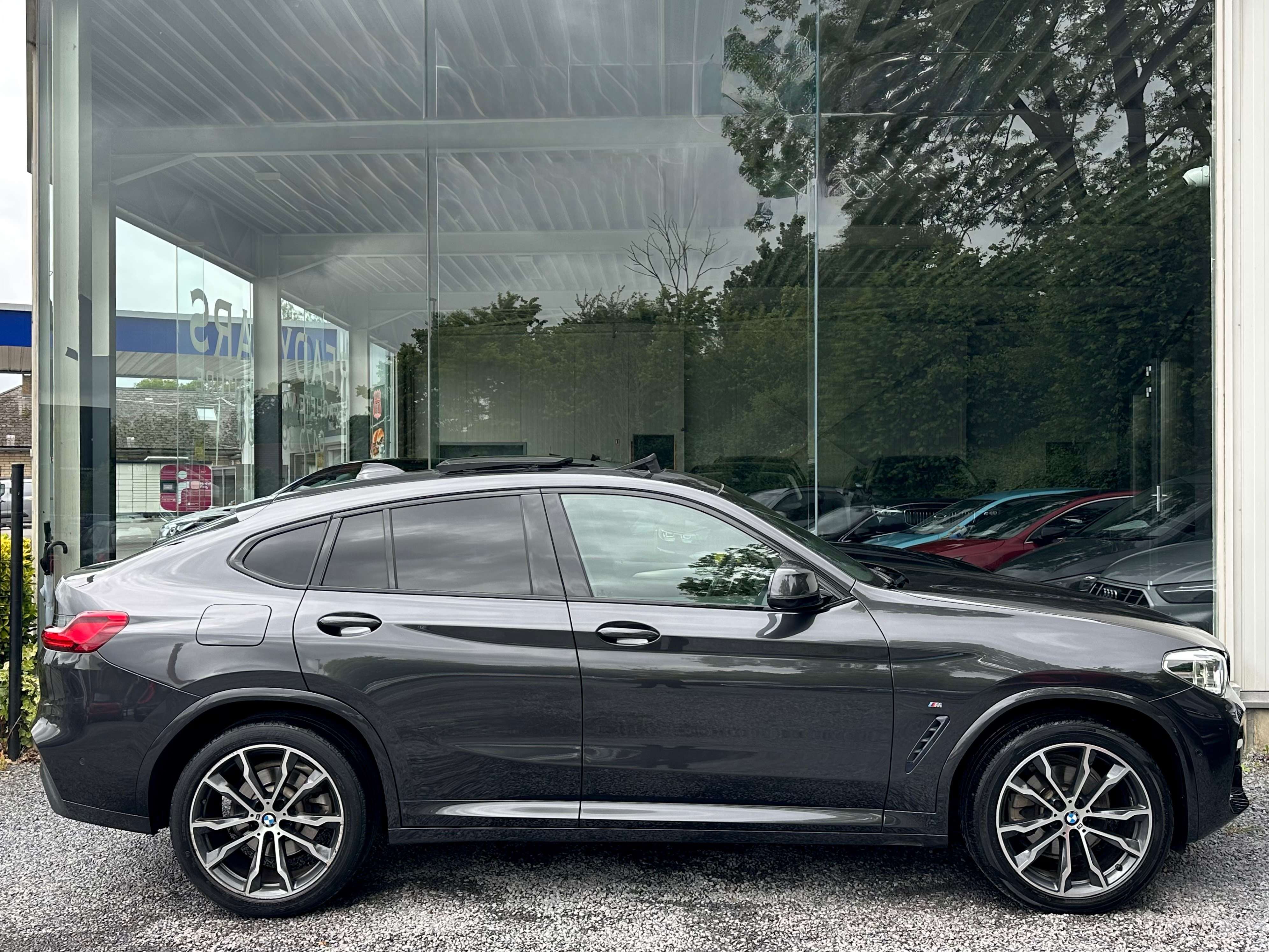 BMW X4 2.0*FULL OPTION*PACK M *PANO*HARMAN KARDON*CAM*HEAD UP*