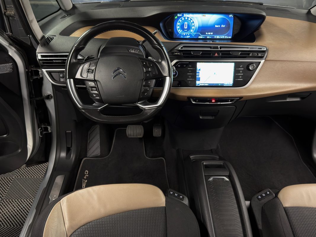 Citroen C4 II EXCLUSIVE 1.6 E HDI 115 Cv BOITE AUTOMATIQUE / VIRTUAL COCKPIT- GARANTIE 1 AN