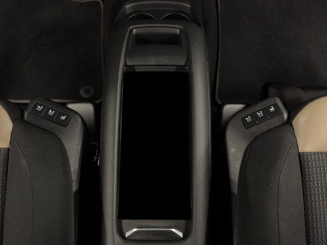 Citroen C4 II EXCLUSIVE 1.6 E HDI 115 Cv BOITE AUTOMATIQUE / VIRTUAL COCKPIT- GARANTIE 1 AN