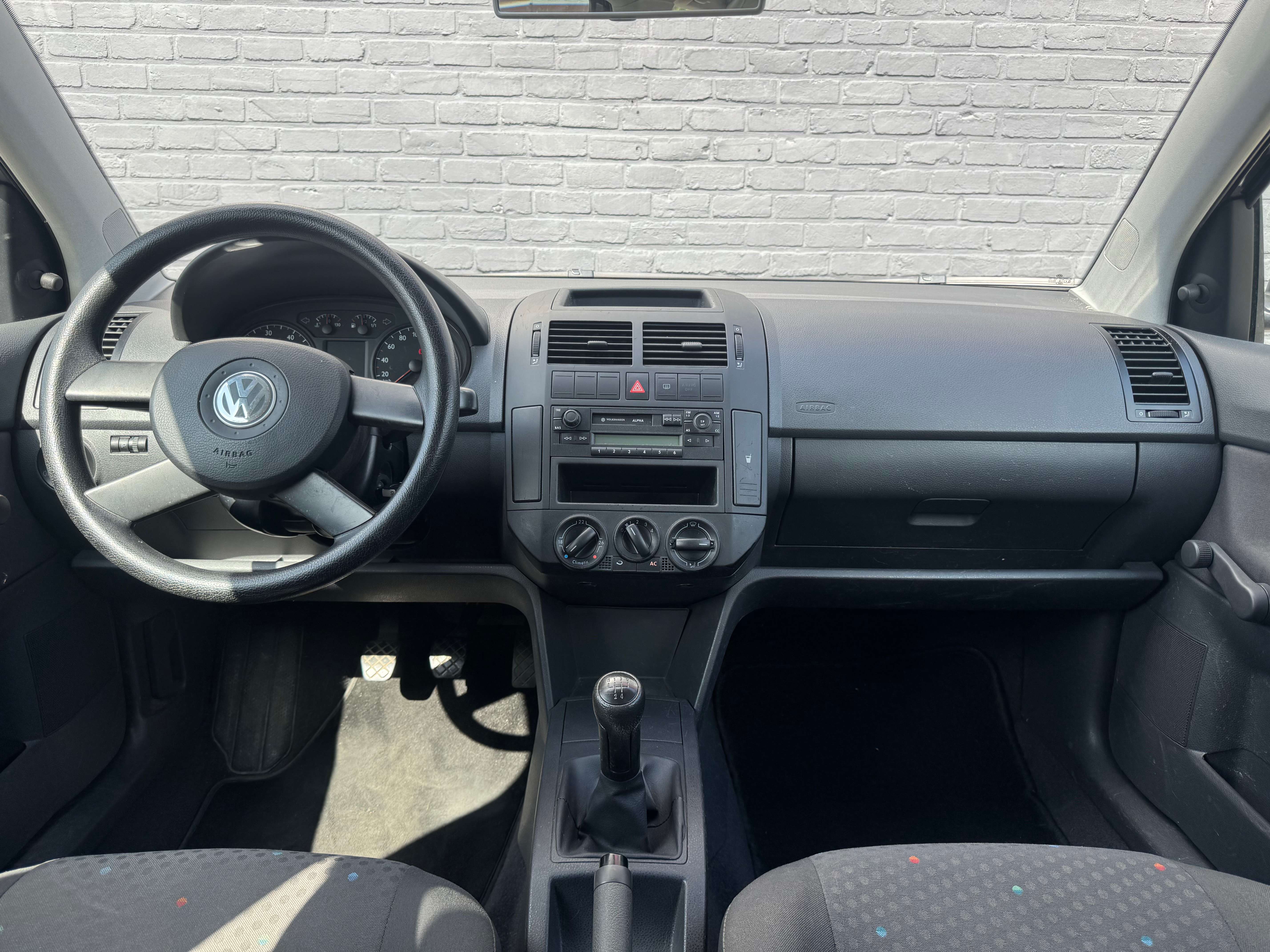 Volkswagen Polo 1.2i * 85dKM * Airco * Garantie