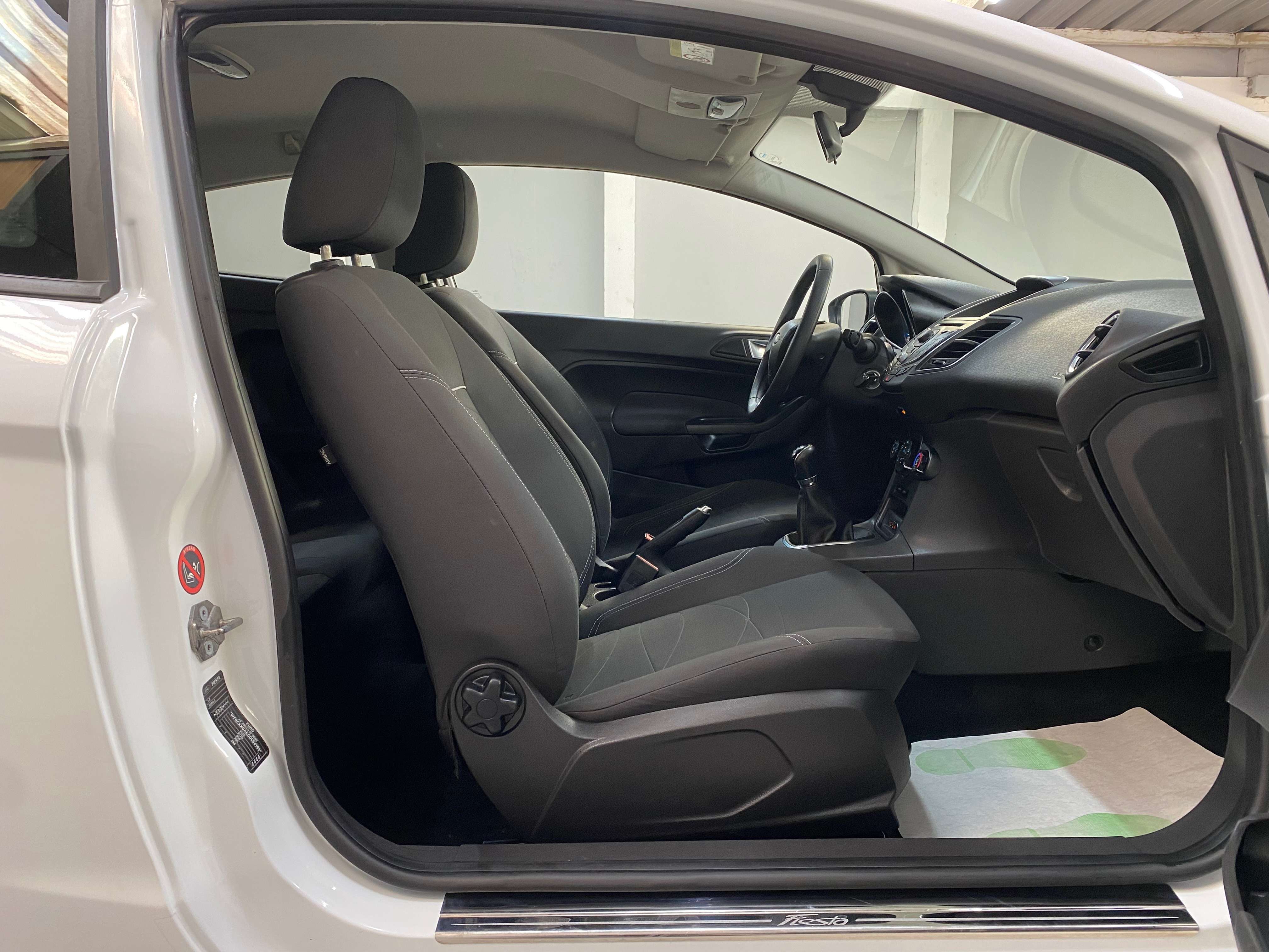Ford Fiesta 1.0i TITANIUM 🏳️ GARANTIE 12 MOIS🏳️