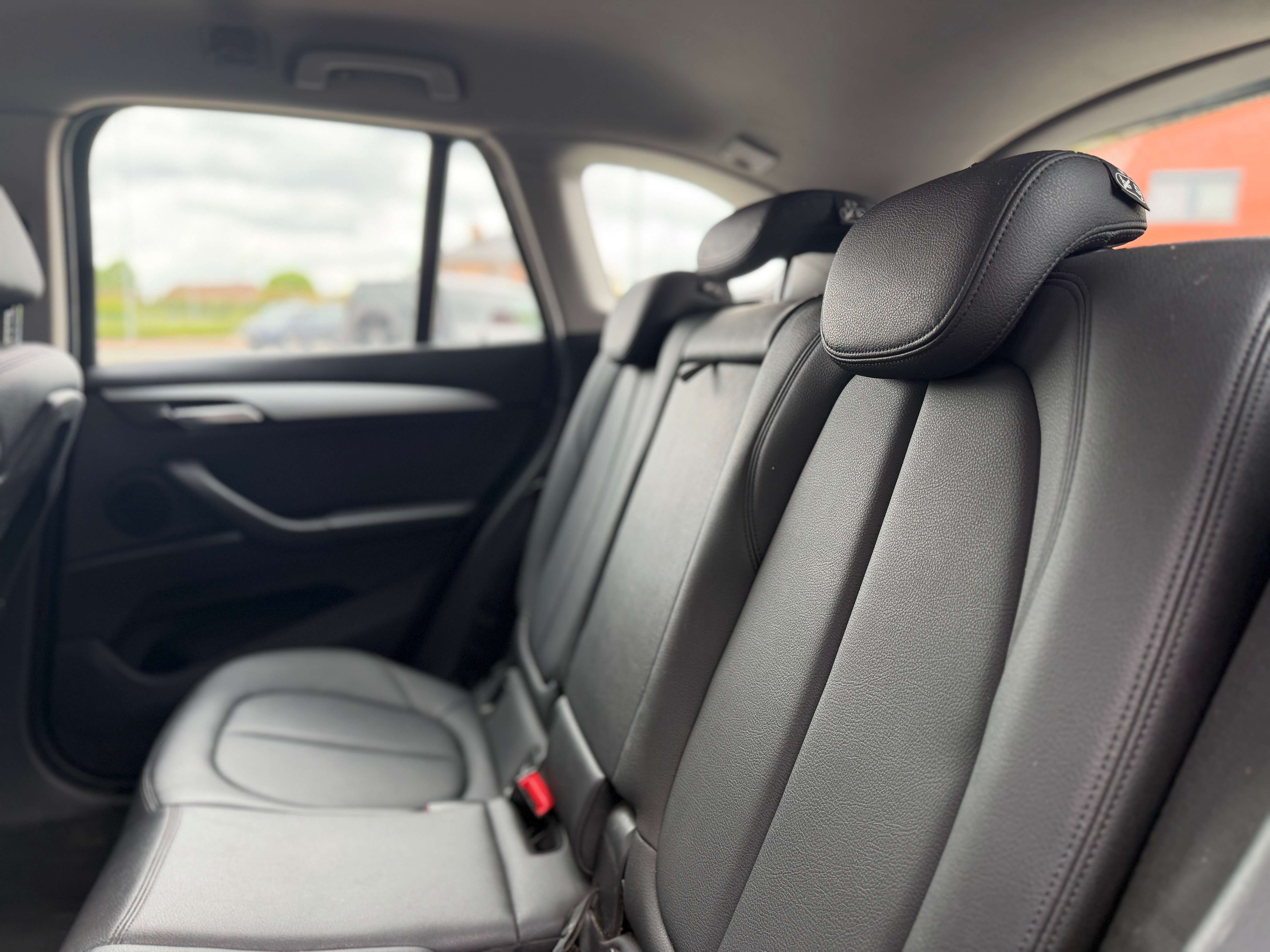 BMW X1 🛑🆕🛑 1.5 d sDrive16 Leder 1HND CarPass carnet