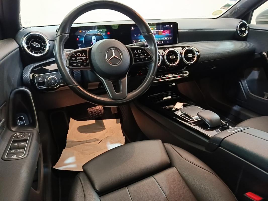 Mercedes-Benz Classe A IV Berline 180 d Business Line 7G-DCT