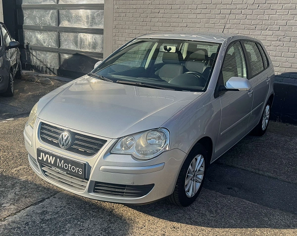 Volkswagen Polo 1.2i * 63dKM * Airco * Dealer Onderhouden * Cruise