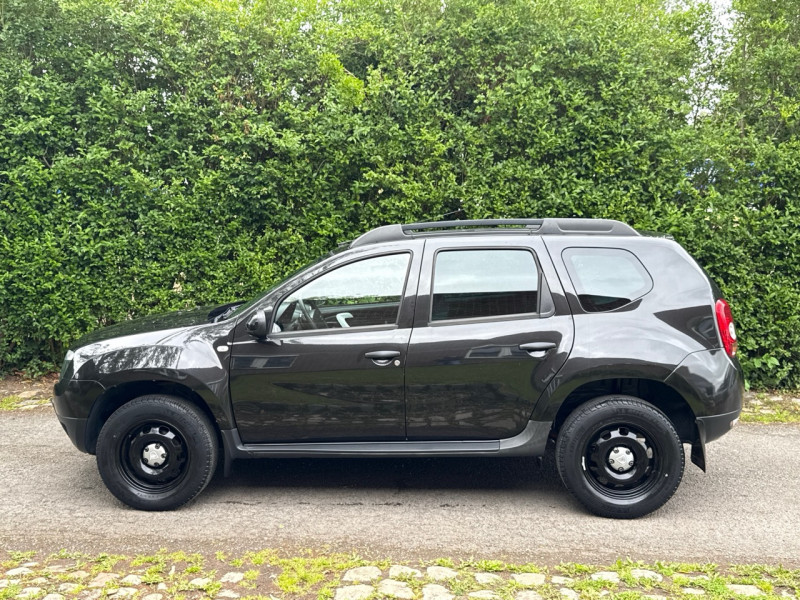 Dacia DUSTER 1.6 ESS 105CH GARMIN 4X2 * 81.000KM * 2013 * GARANTIE