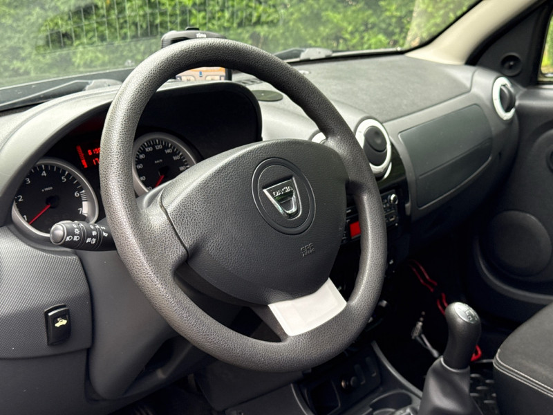 Dacia DUSTER 1.6 ESS 105CH GARMIN 4X2 * 81.000KM * 2013 * GARANTIE