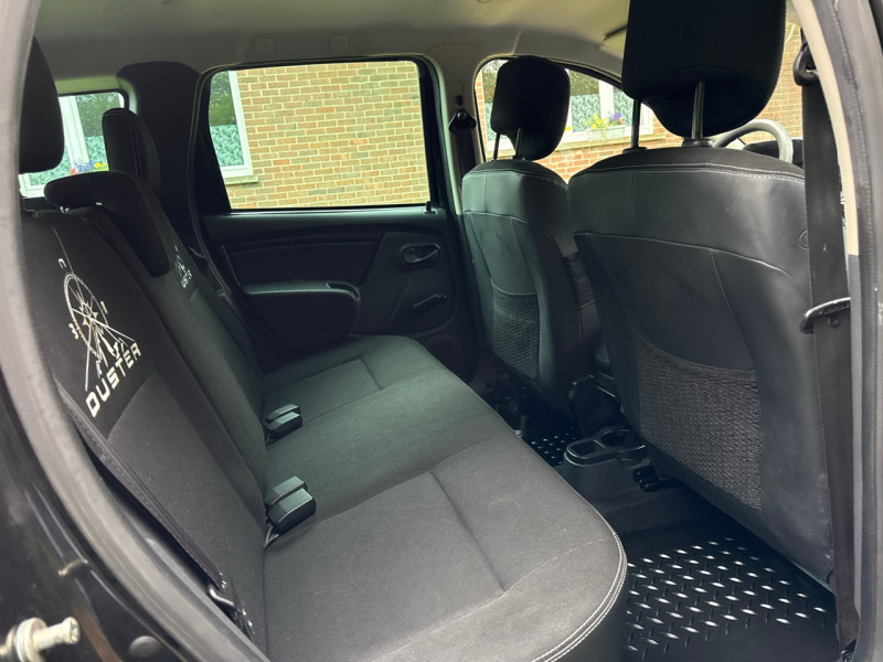Dacia DUSTER 1.6 ESS 105CH GARMIN 4X2 * 81.000KM * 2013 * GARANTIE