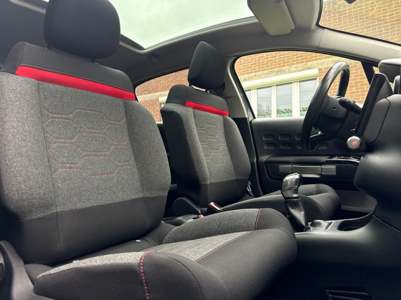 Citroen C3 1.6 HDI 100CH SHINE * TOIT PANO * CAMERA * GPS * 1ERE MAIN