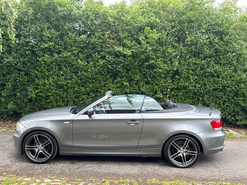 Bmw SERIE 1 CABRIOLET (E88) 123D 204CH SPORT DESIGN * 132.000KM * CUIR* GPS * XENON