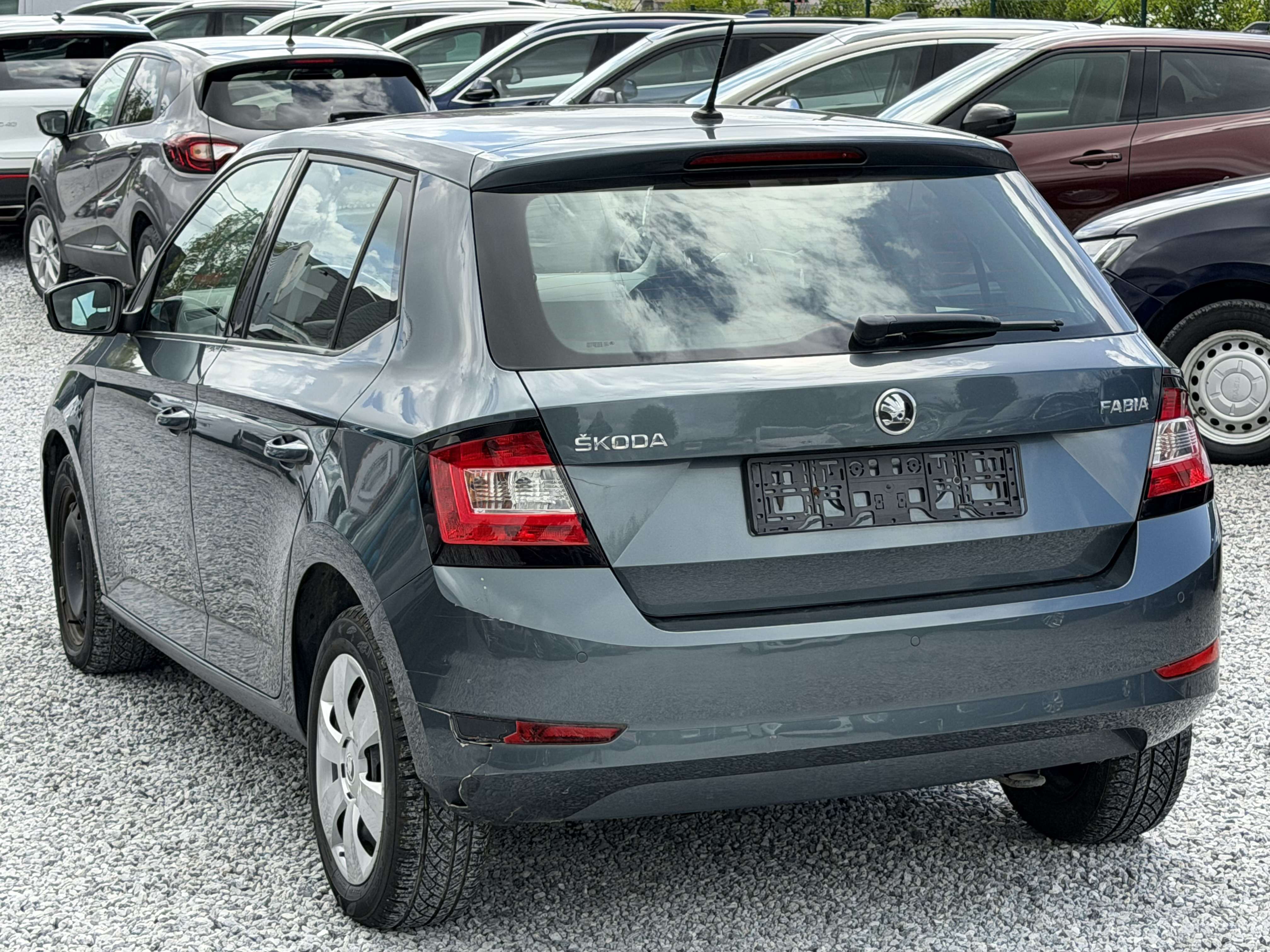Skoda Fabia 1.0i - 5 Portes - Airco - Euro 6d-Temp
