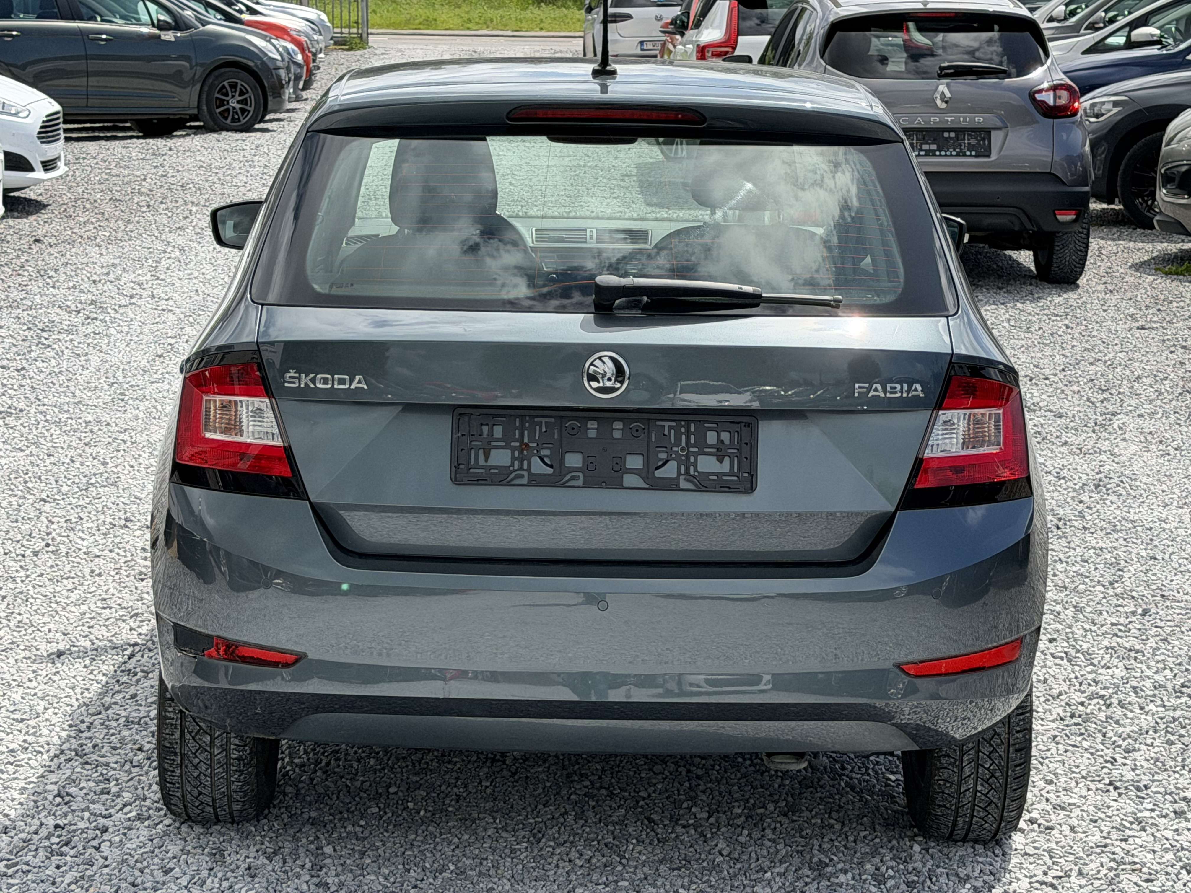 Skoda Fabia 1.0i - 5 Portes - Airco - Euro 6d-Temp