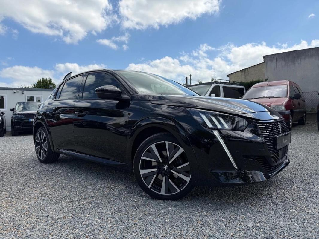 Peugeot 208 1.2 130 GT EAT / TOIT PANORAMIQUE GARANTIE CONSTRUCTEUR