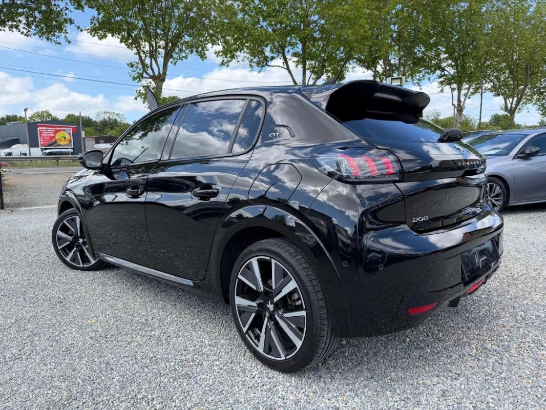 Peugeot 208 1.2 130 GT EAT / TOIT PANORAMIQUE GARANTIE CONSTRUCTEUR