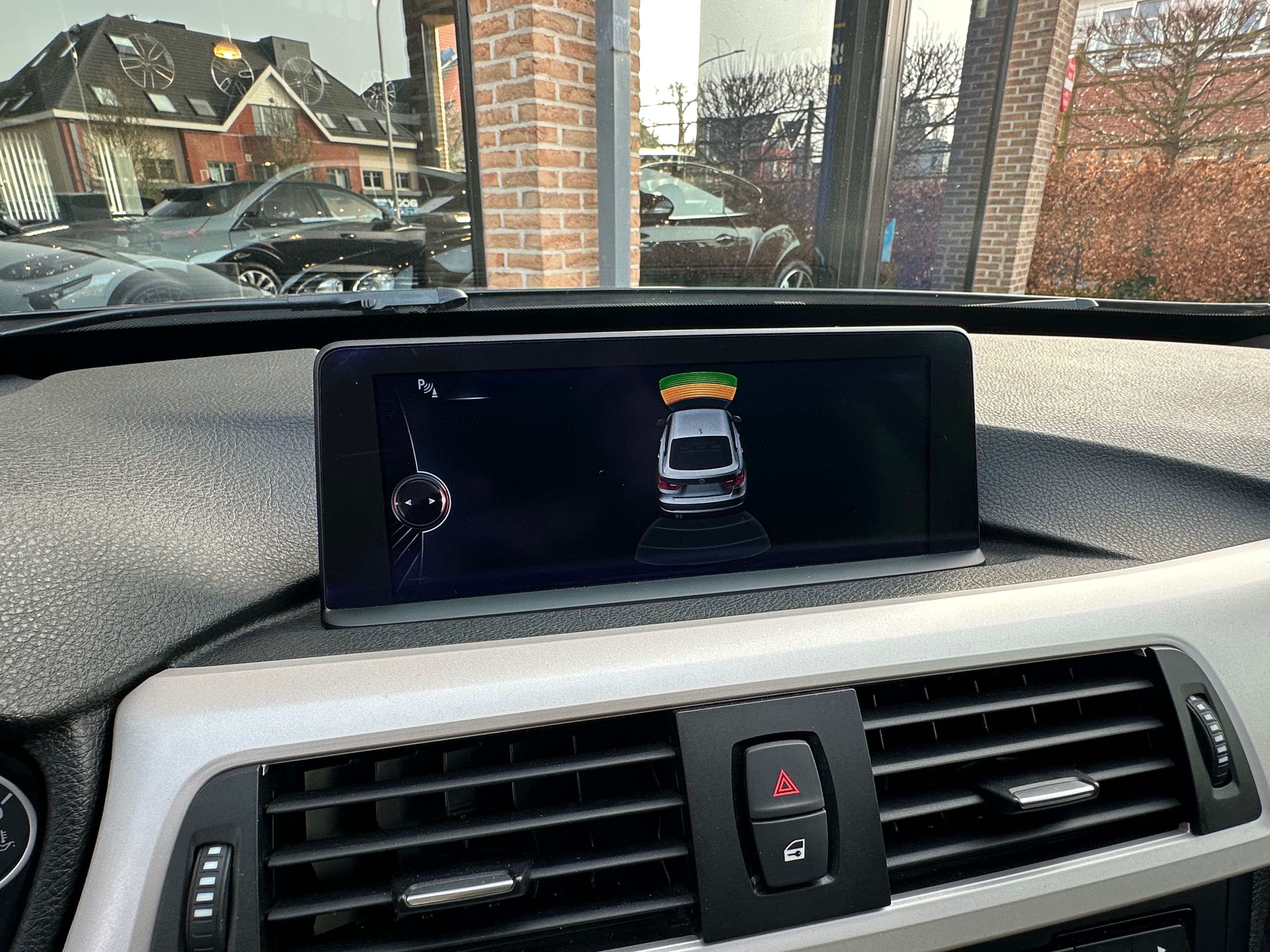 BMW 318 Gran Turismo dA Cuir I Navi pro I Pano I Clim
