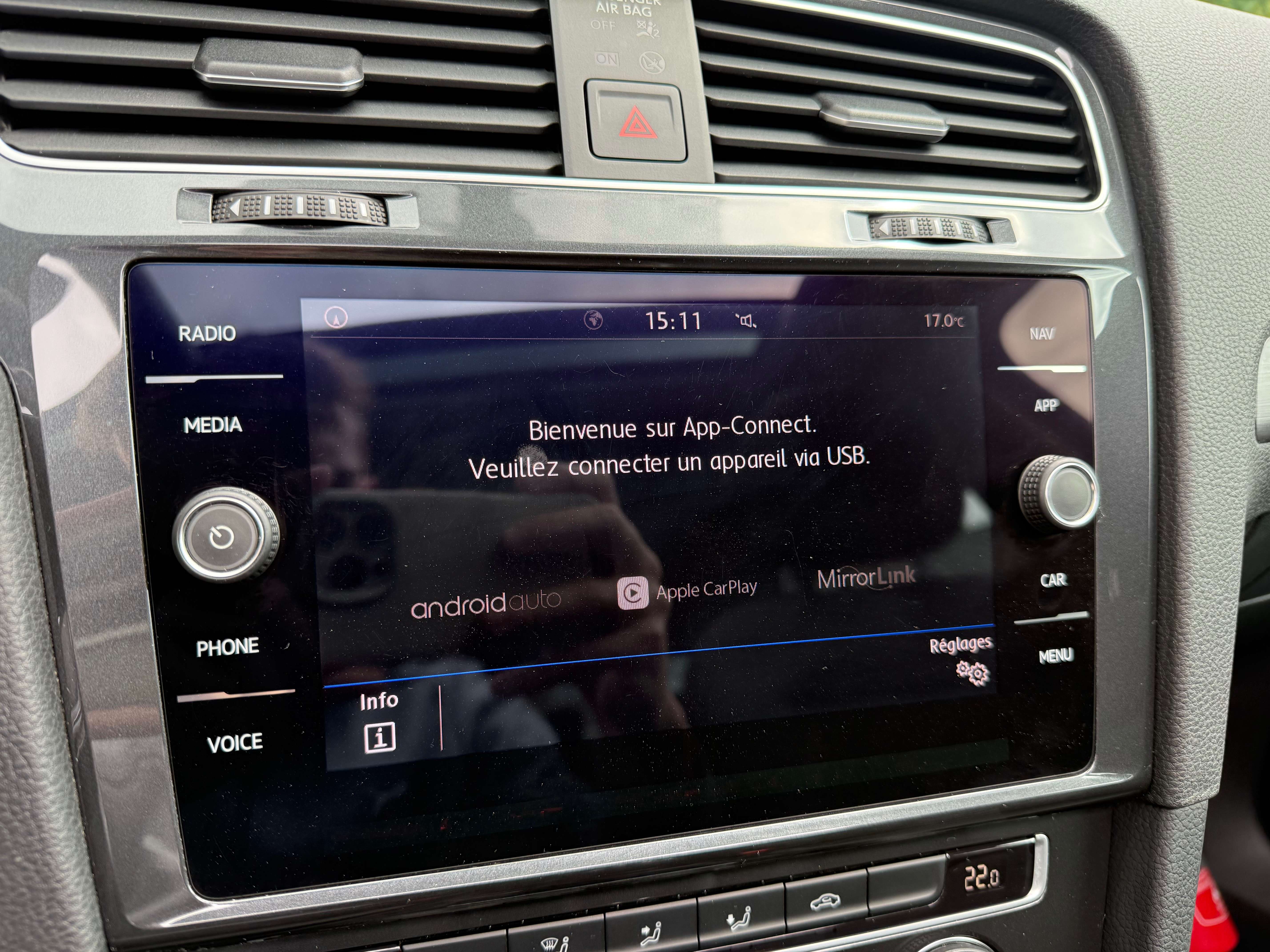 Volkswagen Golf 1.0 TSI Comfortline Pano I CarPlay I ACC I Cam I Navi