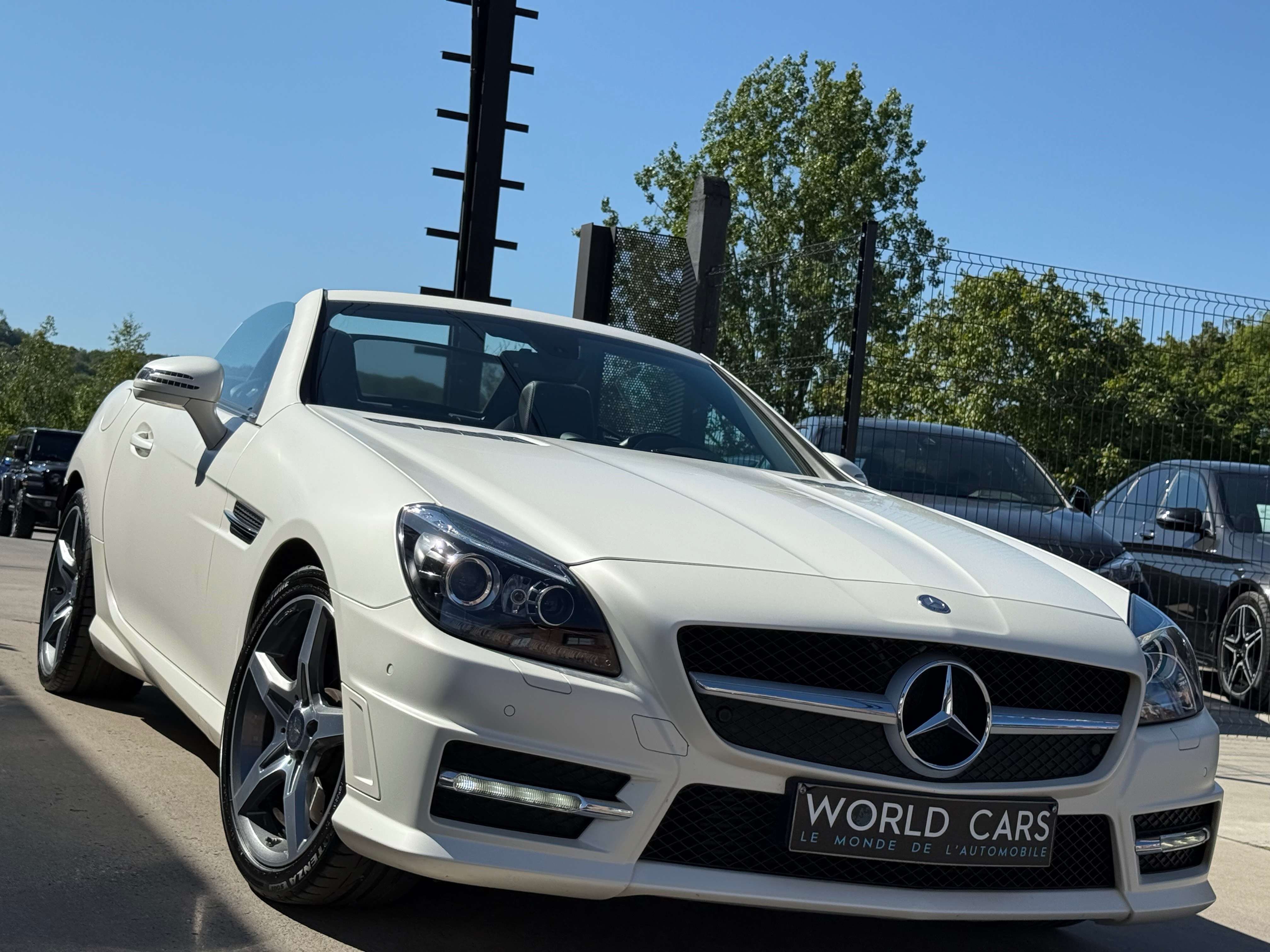 Mercedes-Benz SLK 200 CarbonLOOK Edition PACK AMG - TOIT PANO - AIRSCARF - NAVIGATION - LED - XENON - FULL OPTION