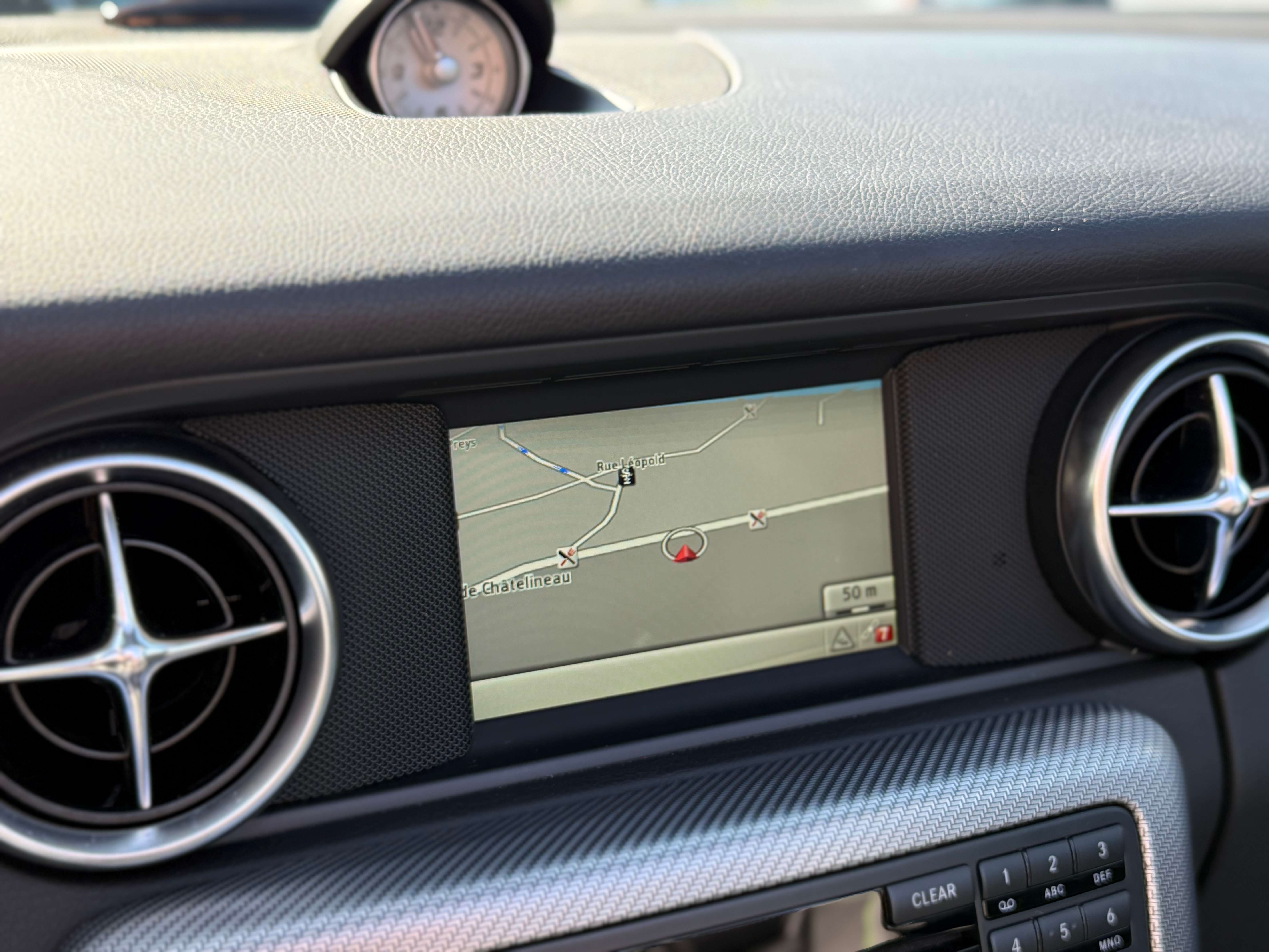 Mercedes-Benz SLK 200 CarbonLOOK Edition PACK AMG - TOIT PANO - AIRSCARF - NAVIGATION - LED - XENON - FULL OPTION