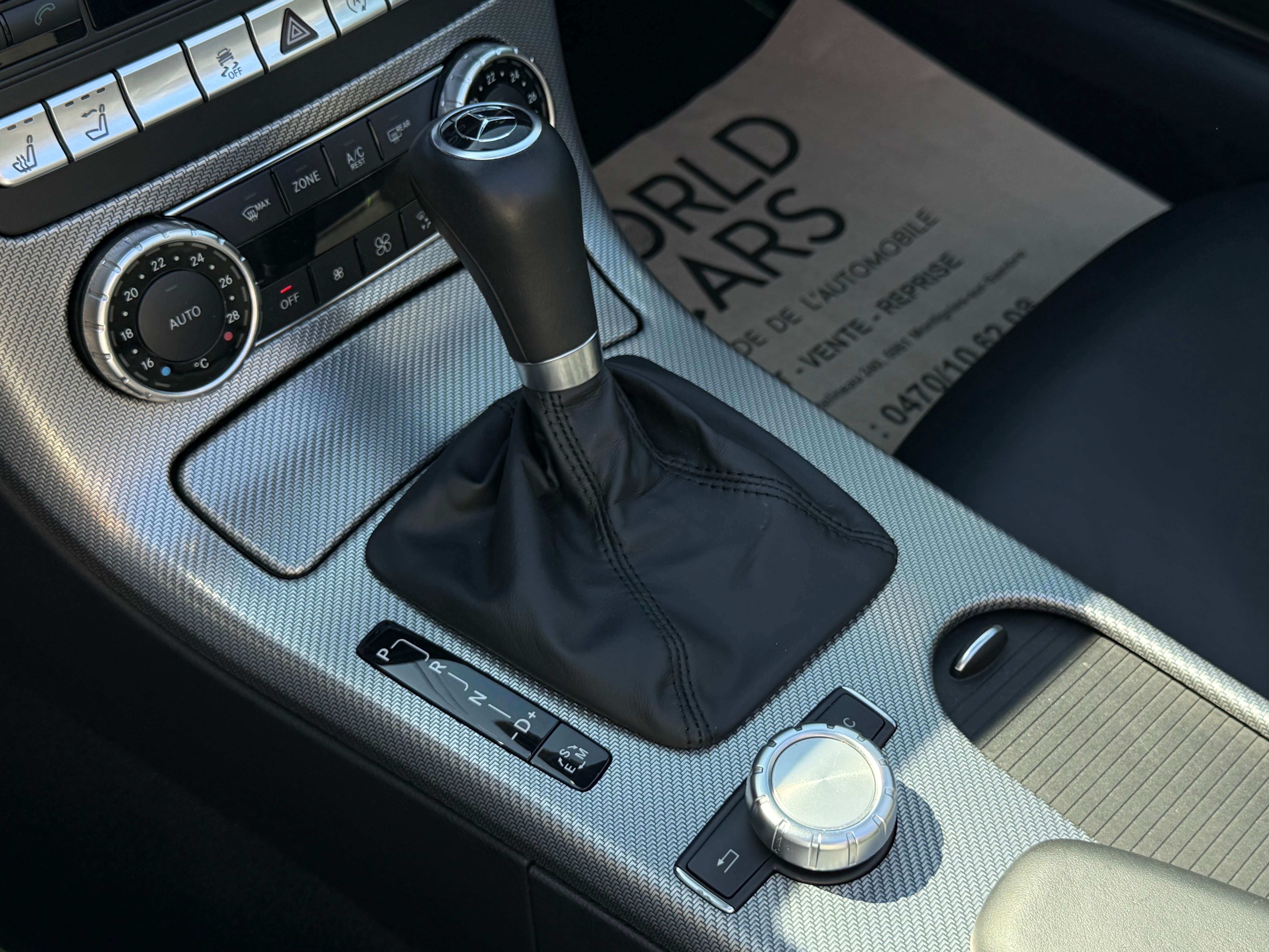 Mercedes-Benz SLK 200 CarbonLOOK Edition PACK AMG - TOIT PANO - AIRSCARF - NAVIGATION - LED - XENON - FULL OPTION