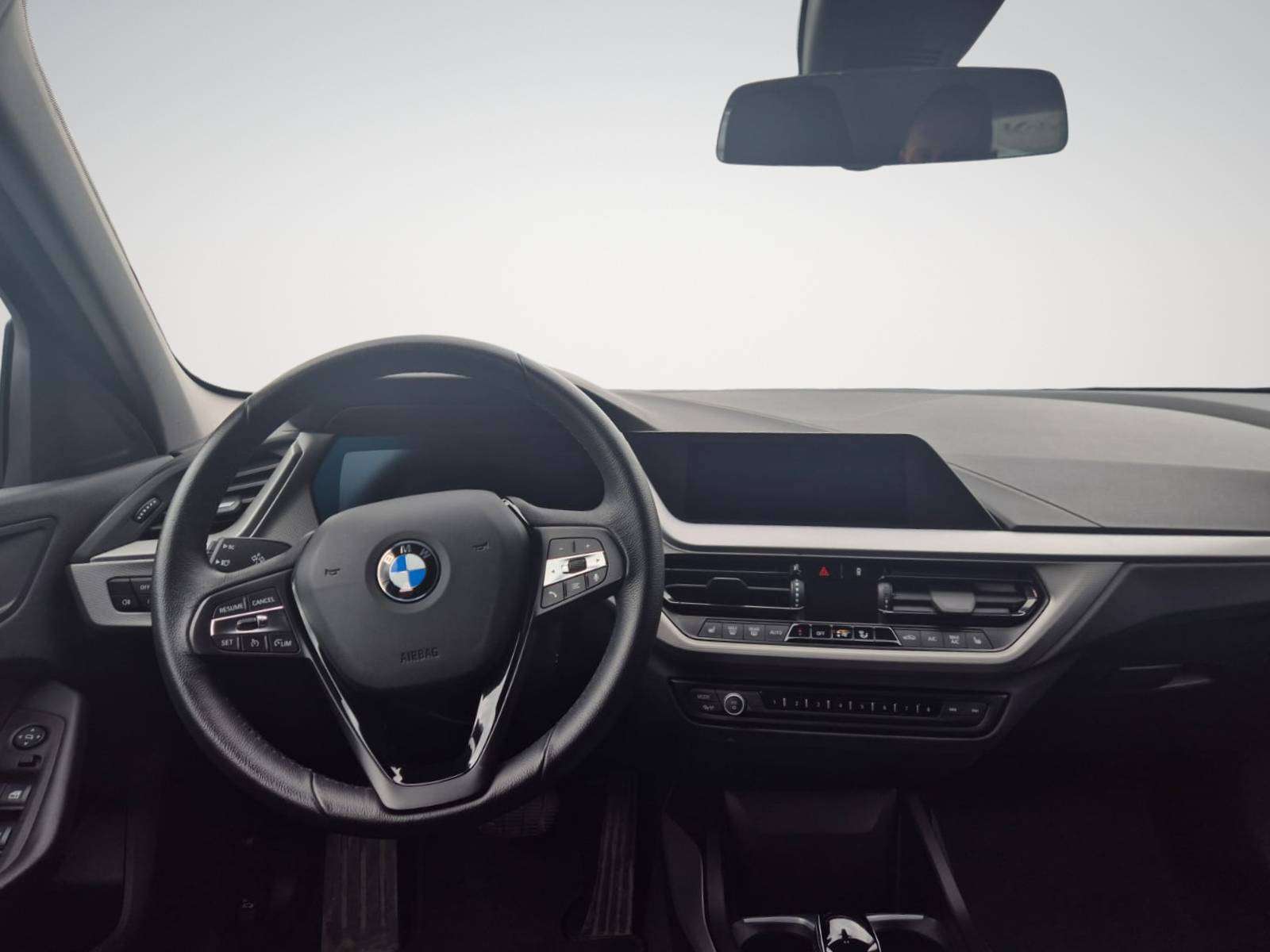 BMW 116 iA Boite Auto Steptronic DKG / Carplay / Navigation / Garantie 12 Mois